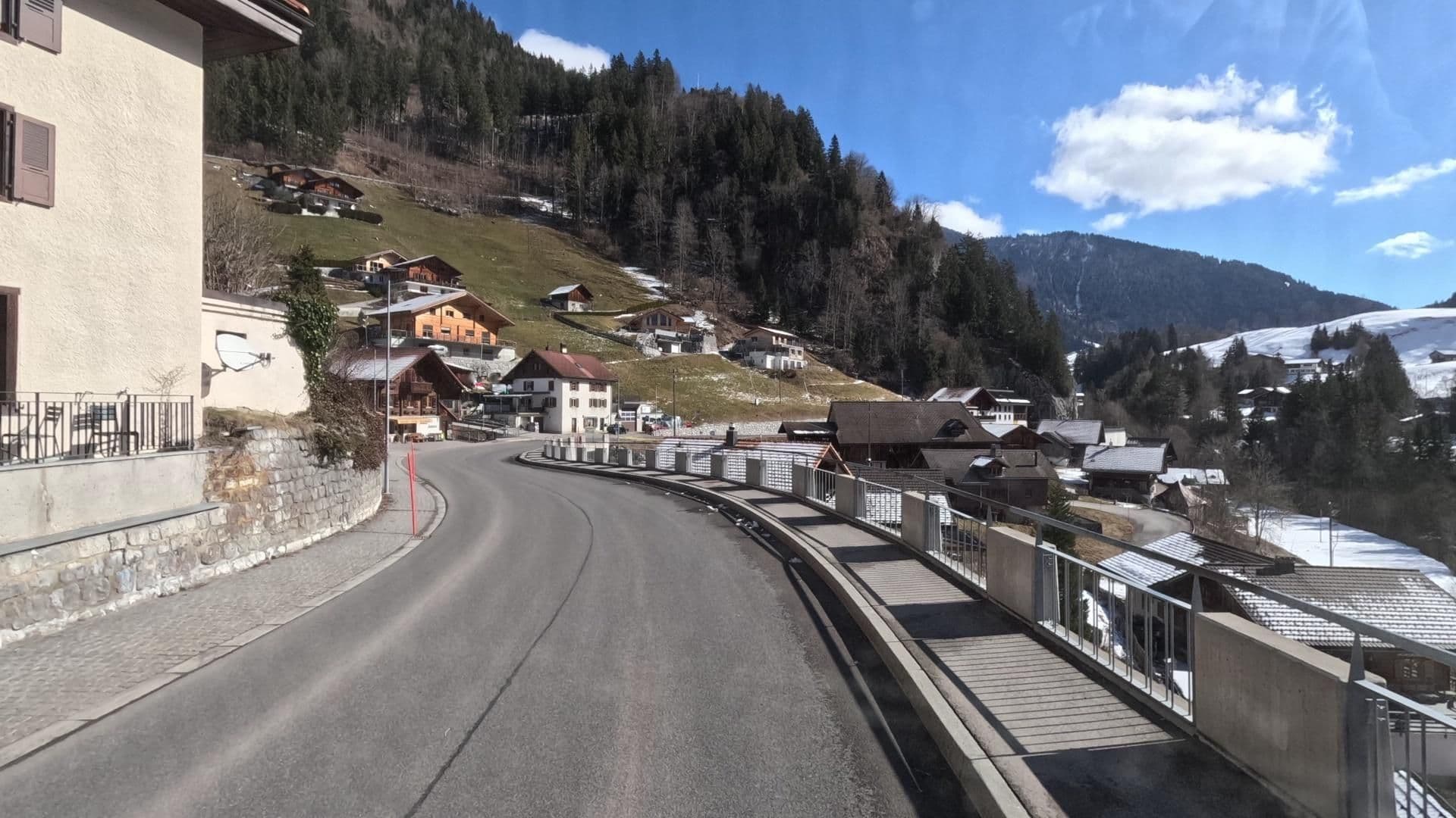 Street view near Hotel zum Wasserfall, Charmey — © bct (CC BY-SA · Mapillary)