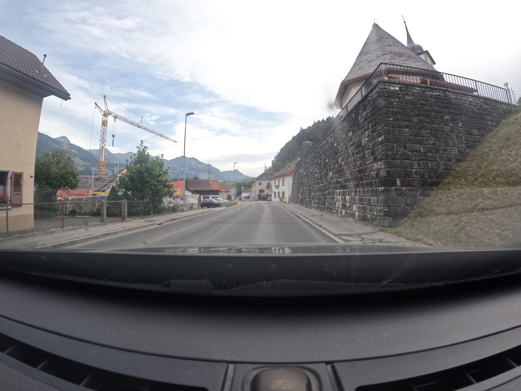 Street view near René Moret, Gruyères — © vinisa (CC BY-SA · Mapillary)