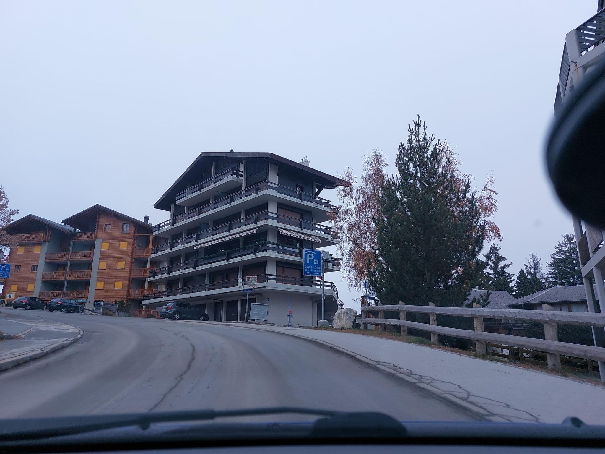 Street view near Apartment Les Vignes Nendaz Station, Basse-Nendaz — © Balbenar (CC BY-SA · Mapillary)