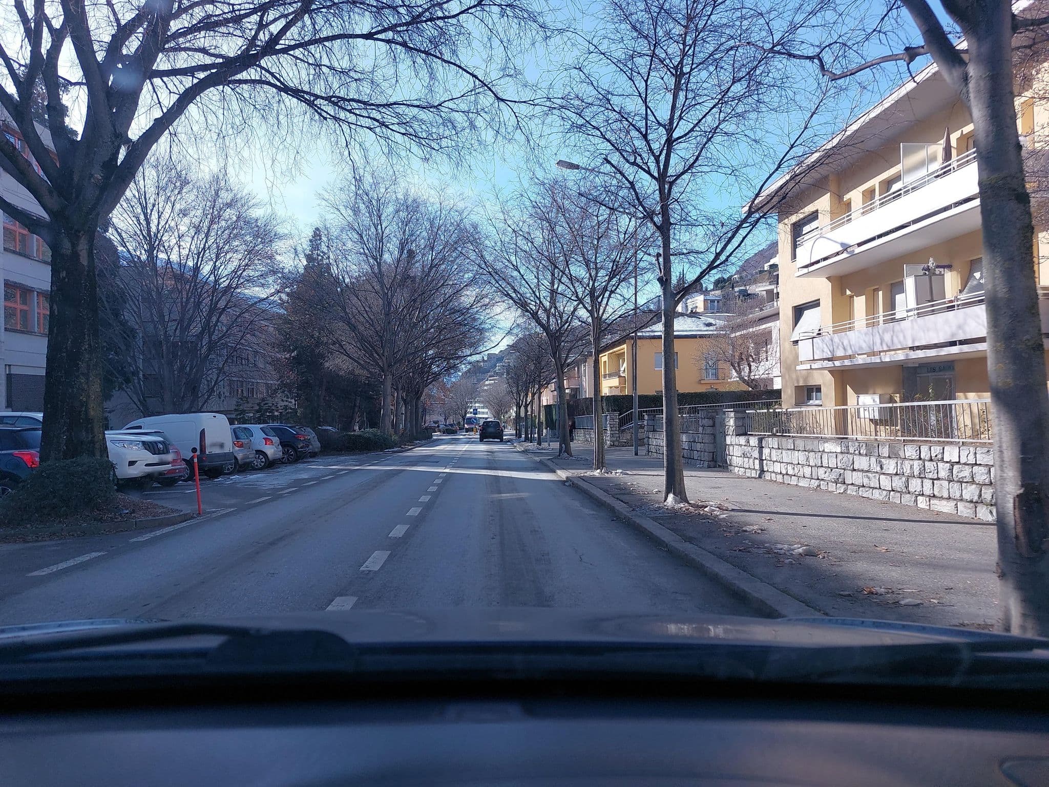 Street view near B&B Le Chat Botte, Sitten — © Balbenar (CC BY-SA · Mapillary)