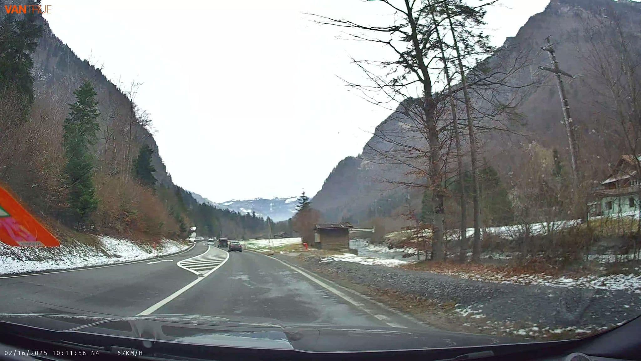 Street view near Bären Zweilütschinen, Lauterbrunnen — © fcignat (CC BY-SA · Mapillary)