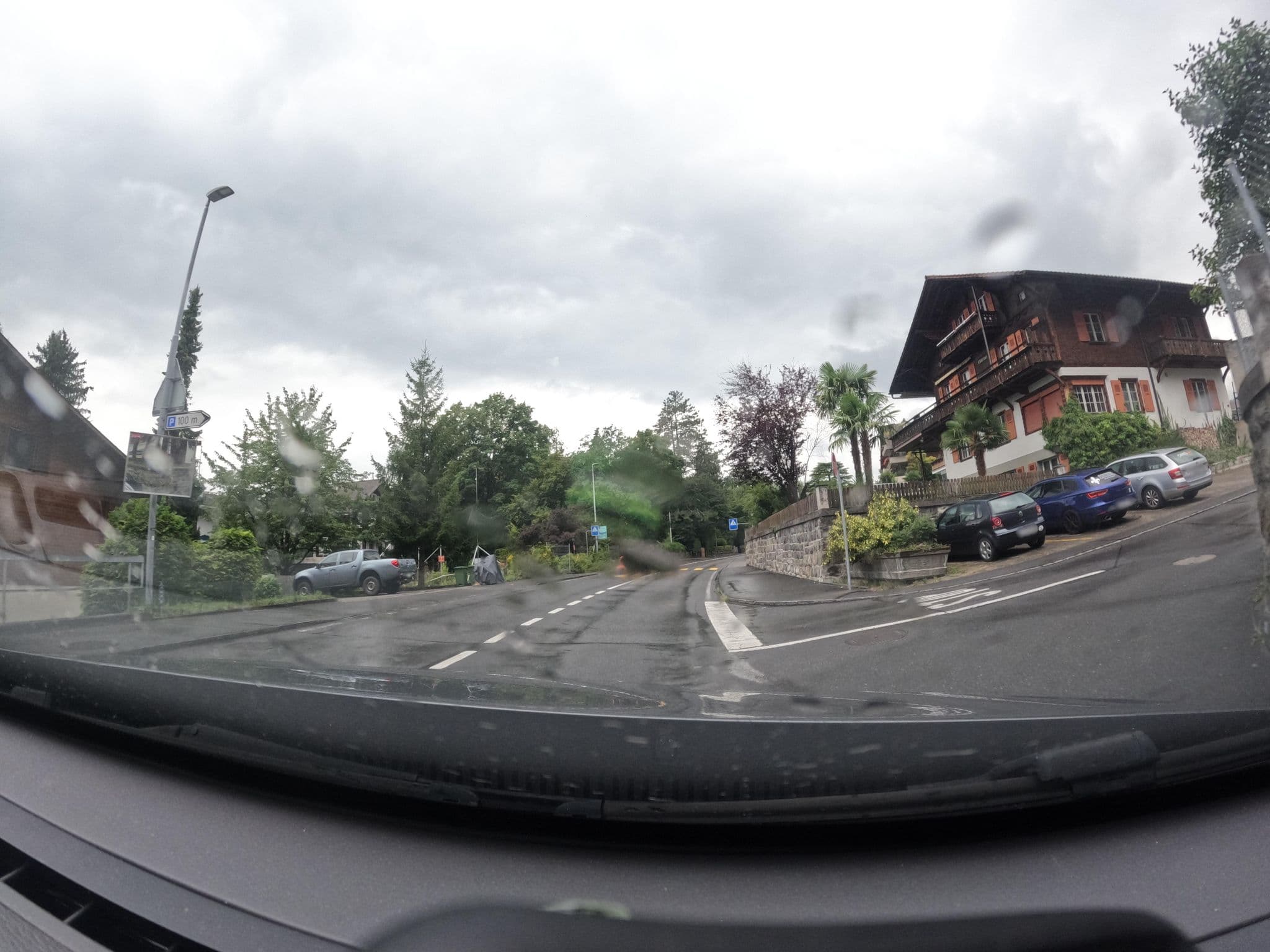 Street view near Pension Flüeblüemli, Lanz, Sigriswil — © vinisa (CC BY-SA · Mapillary)