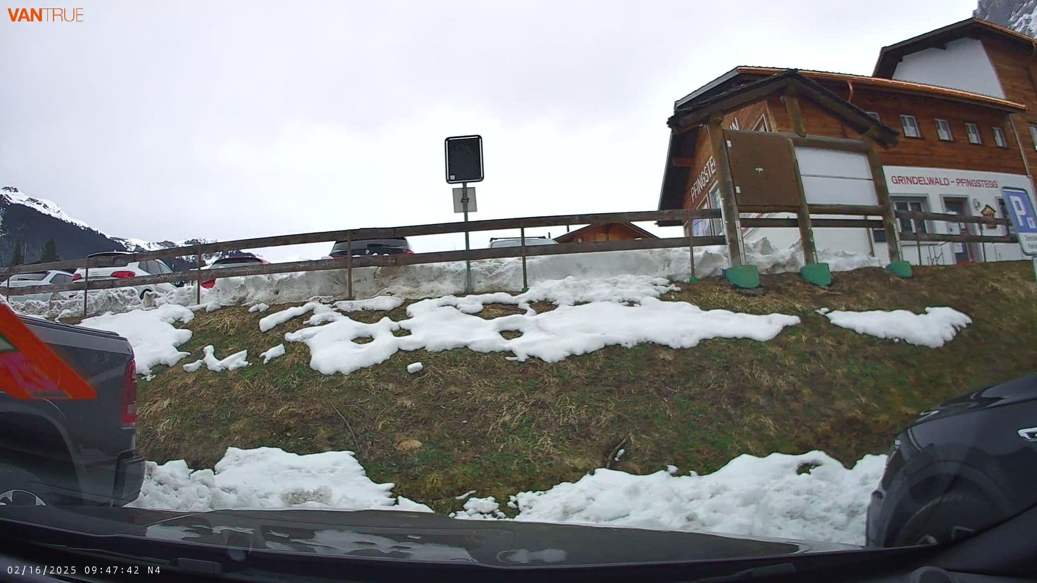 Street view near Apartamentos Abendrot, Grindelwald — © fcignat (CC BY-SA · Mapillary)