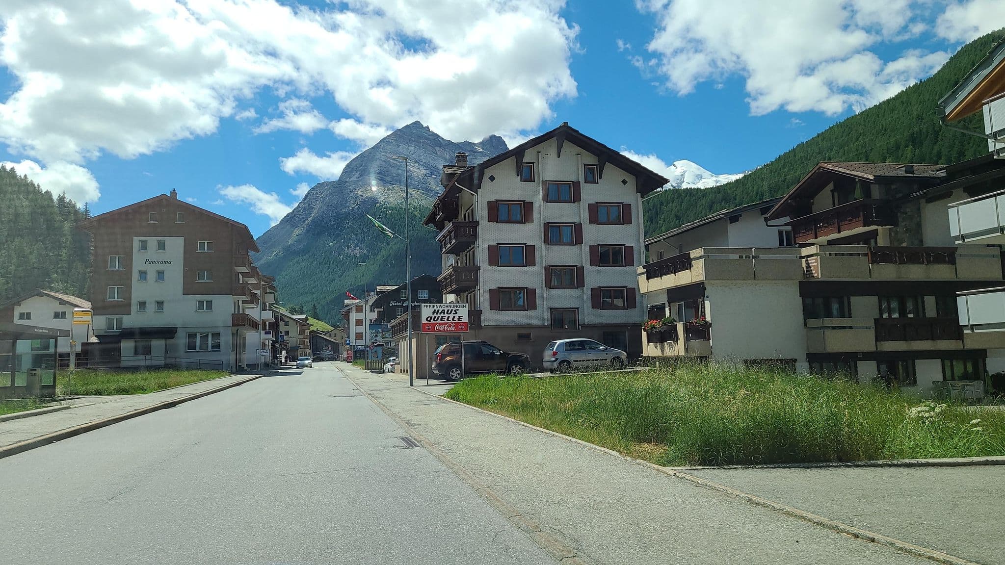Street view near Allalinblick (-Anthamatten), Saas-Grund — © chrisbeddow (CC BY-SA · Mapillary)