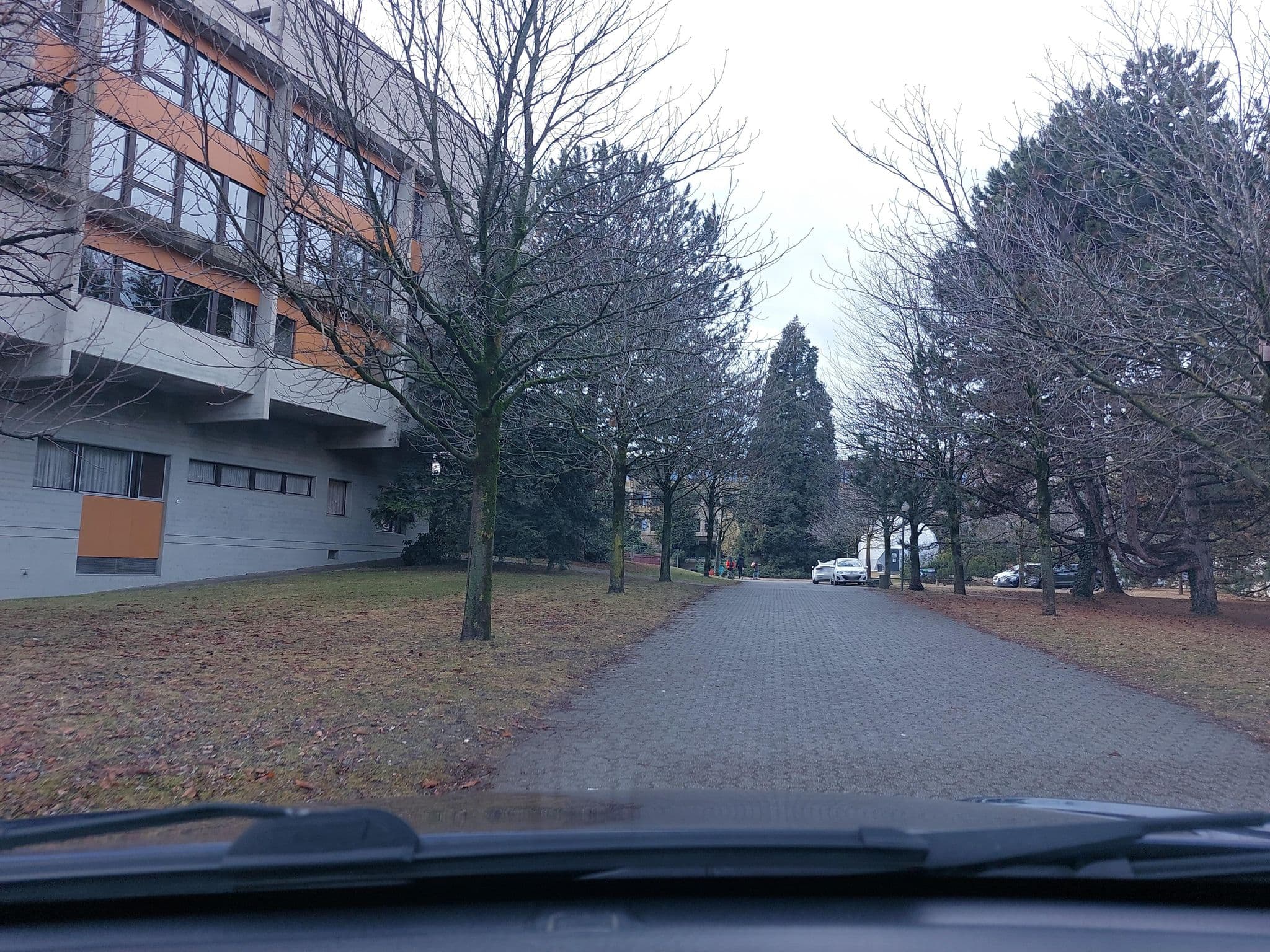 Street view near des Etudiants les Creusets, Sitten — © Balbenar (CC BY-SA · Mapillary)