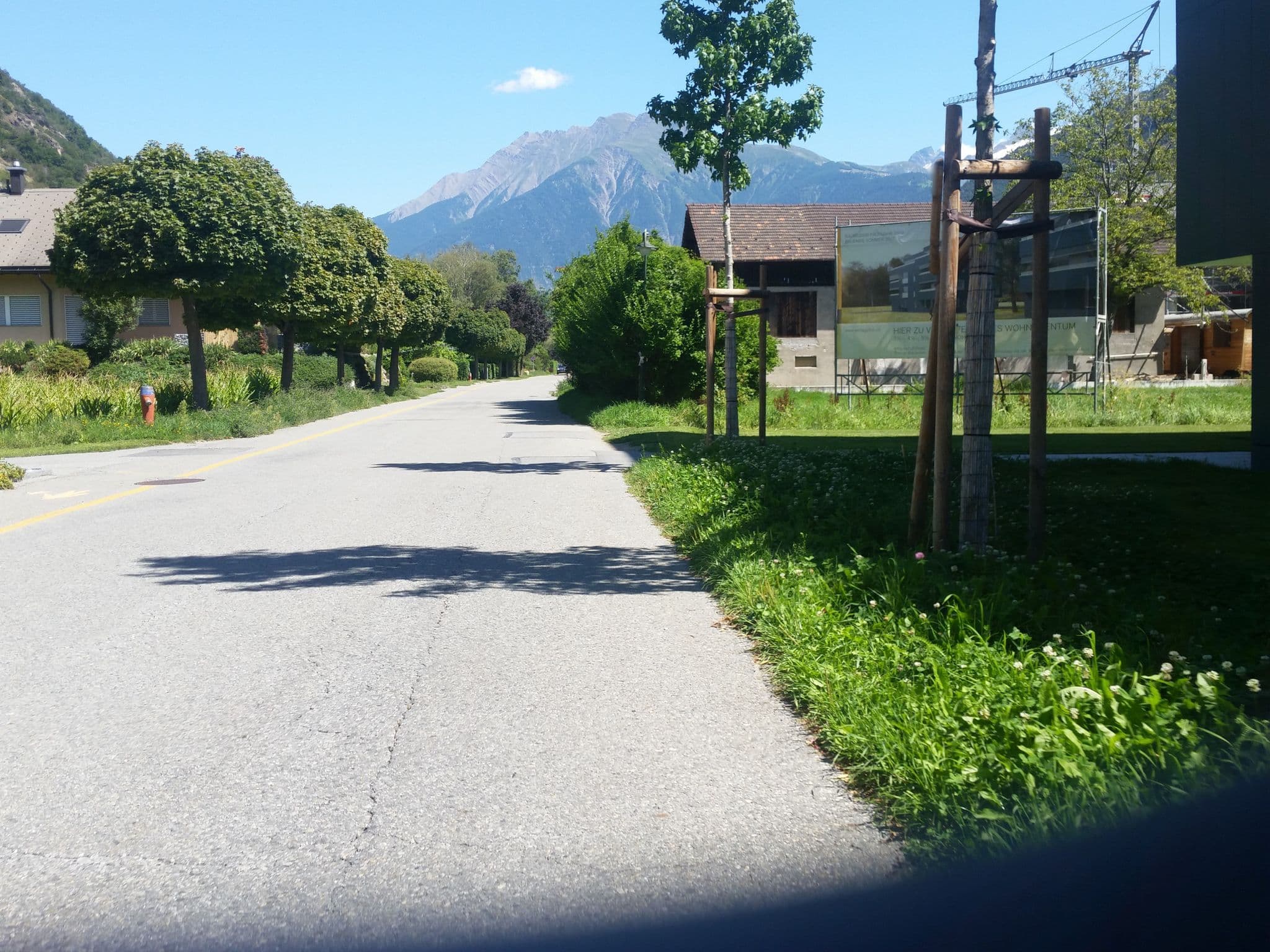 Street view near Albert Margelisch Geflügelfarm, Visp — © keigan (CC BY-SA · Mapillary)