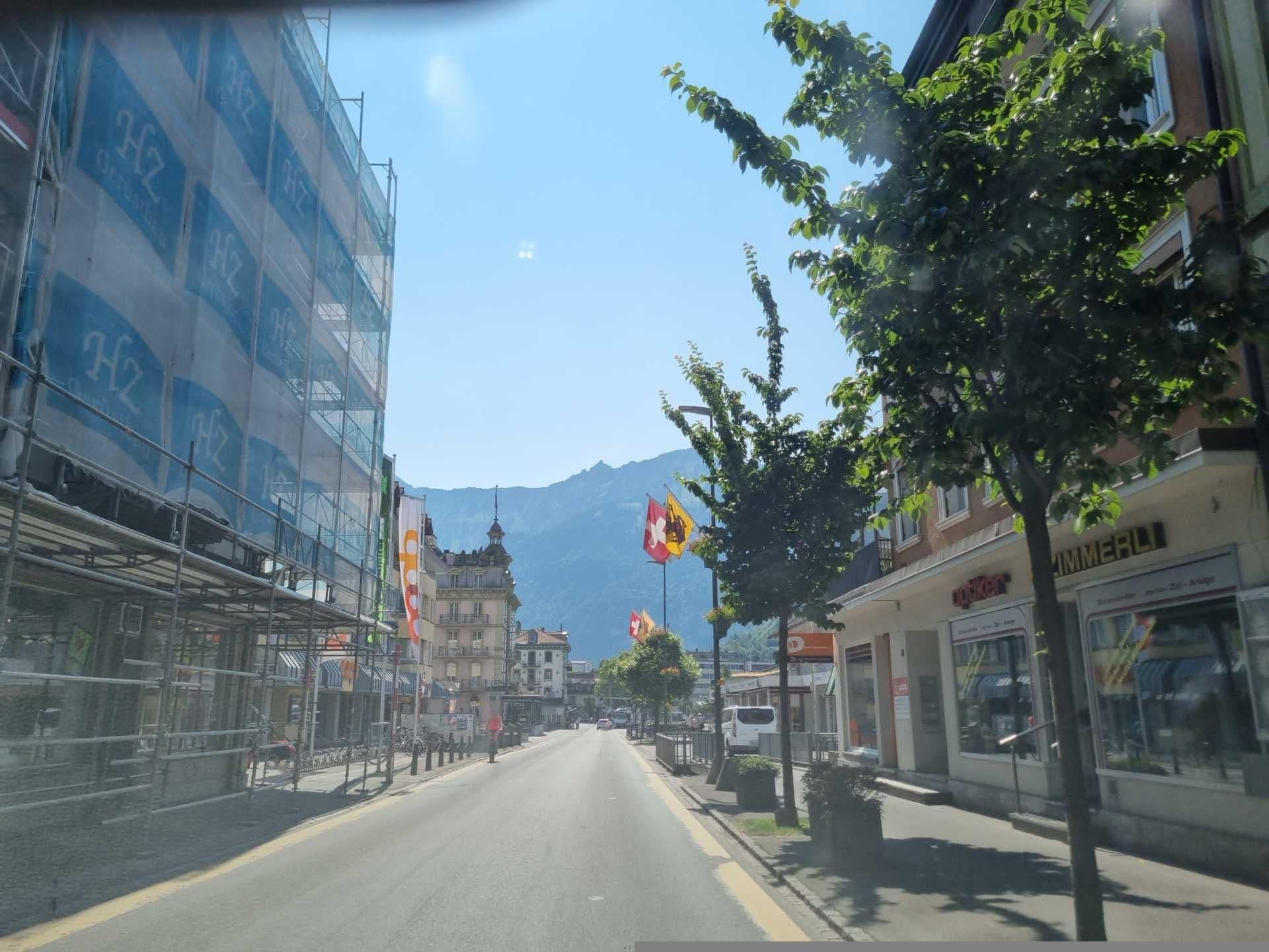 Street view near Beo Helvetic GMBH, Unterseen — © Yha1 (CC BY-SA · Mapillary)