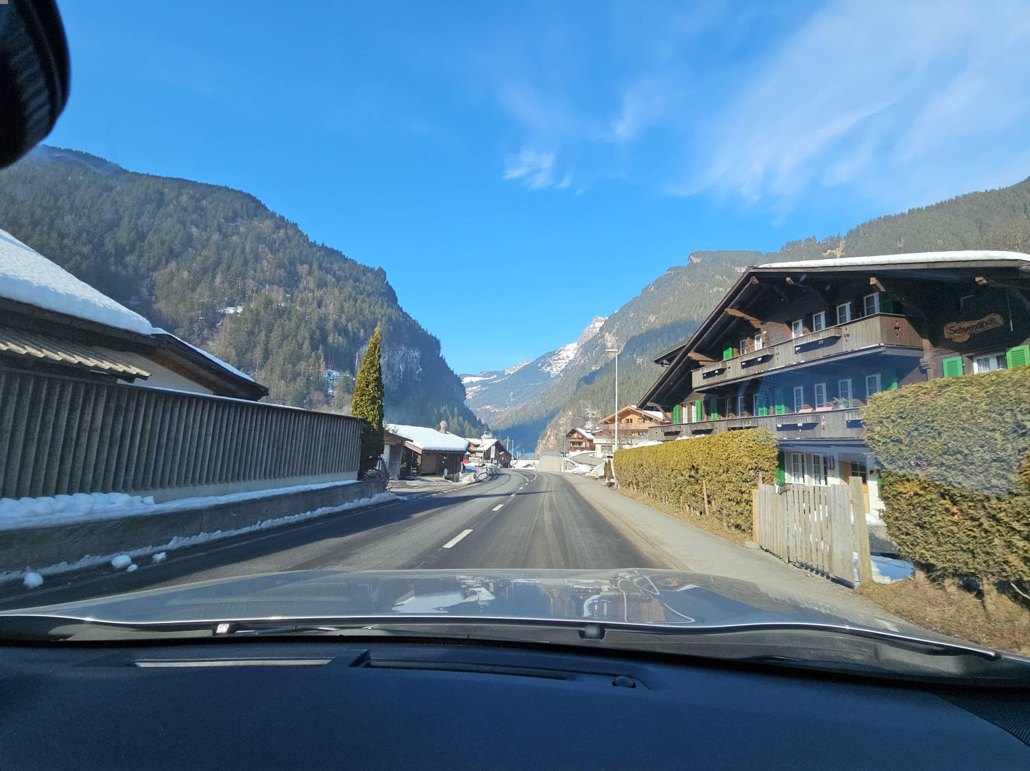 Street view near Schwendihaus, Grindelwald — © Yha1 (CC BY-SA · Mapillary)