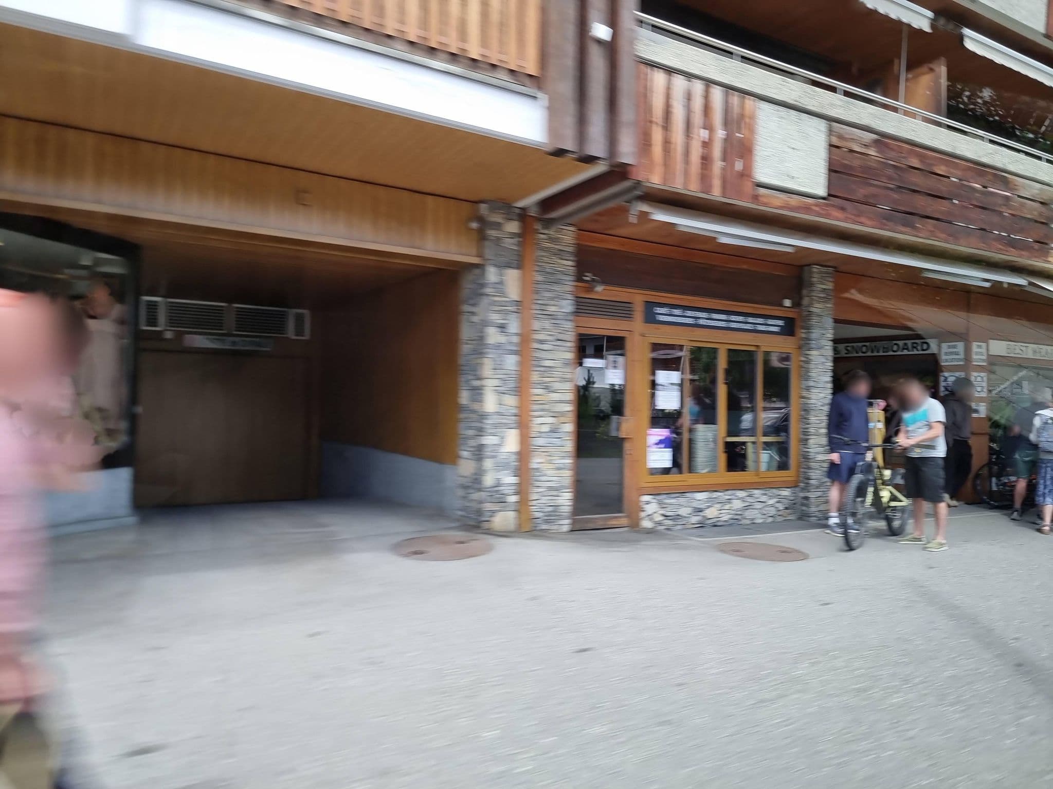 Street view near Apartment Miremont, Crans-Montana — © mapfool (CC BY-SA · Mapillary)