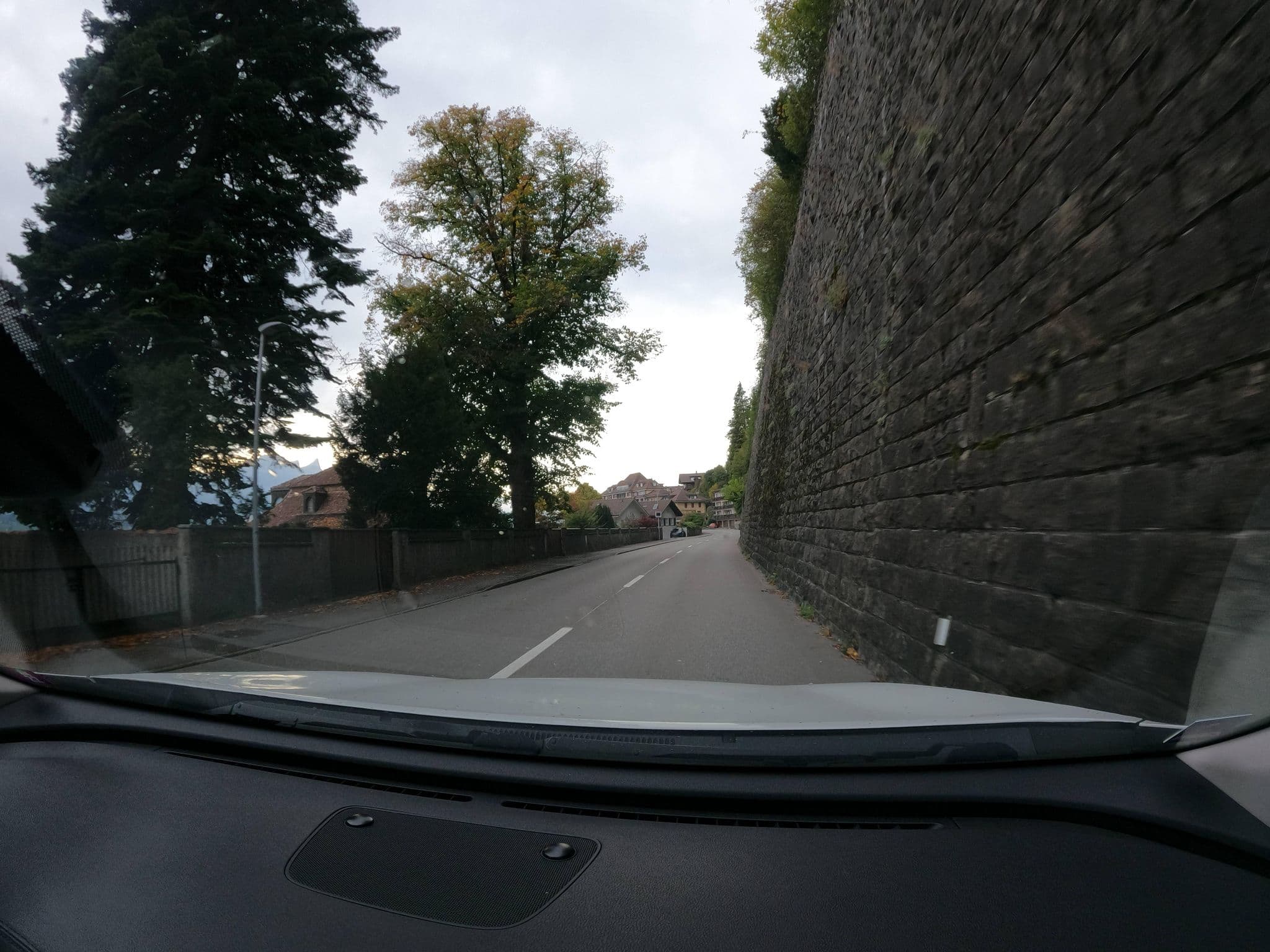 Street view near Bootshaus Clivia, Sigriswil — © alediwi (CC BY-SA · Mapillary)