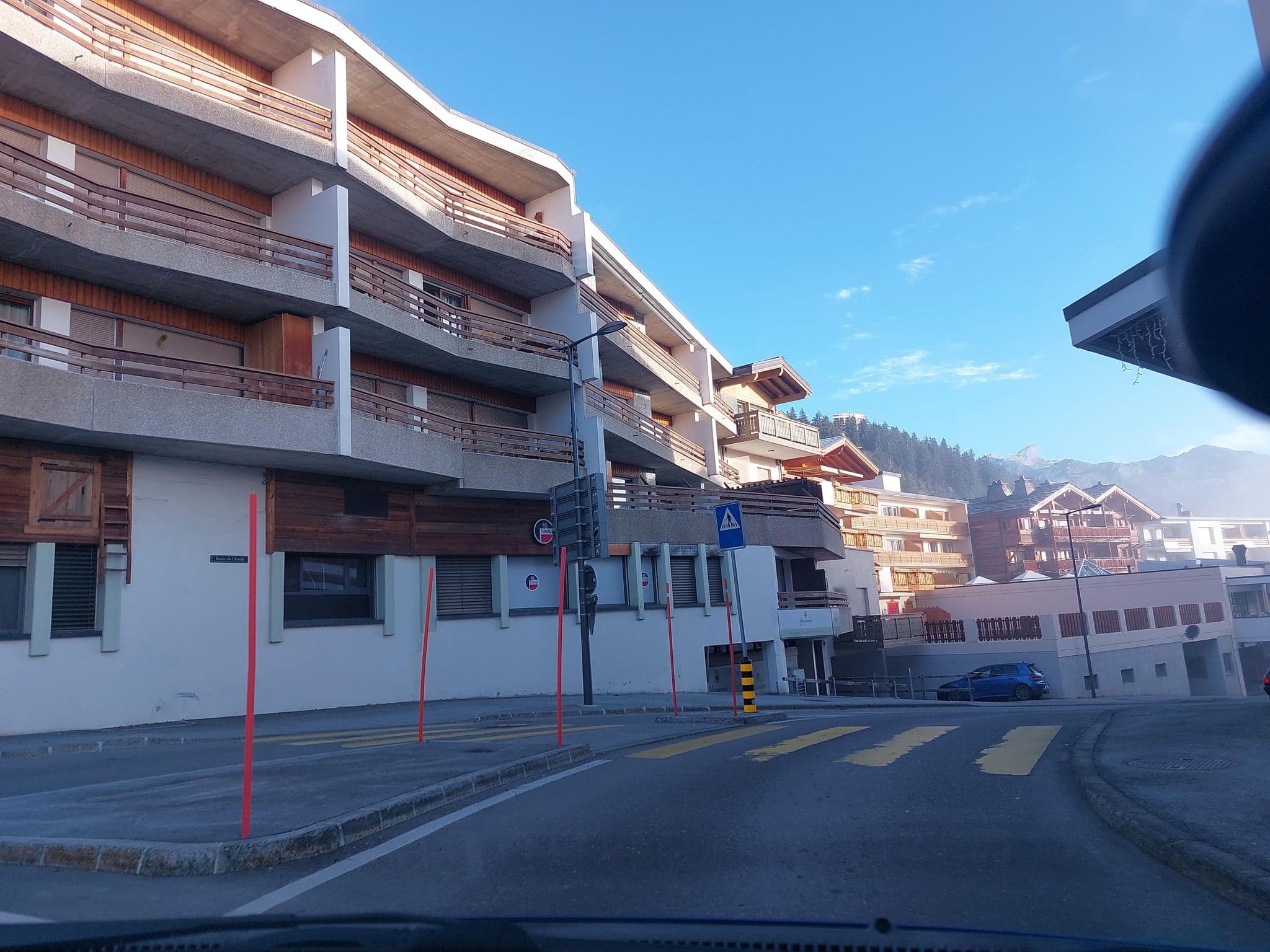 Street view near Hotel Beau-Site, Crans-Montana — © Balbenar (CC BY-SA · Mapillary)