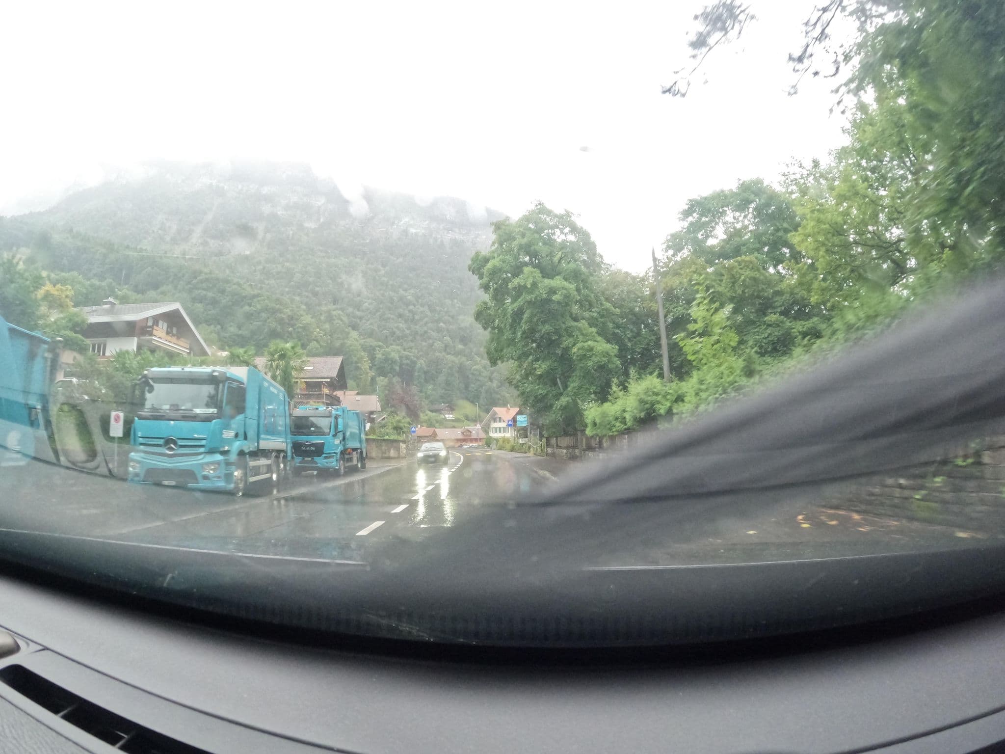 Street view near Hotel Du Lac, Schuler, Sigriswil — © vinisa (CC BY-SA · Mapillary)