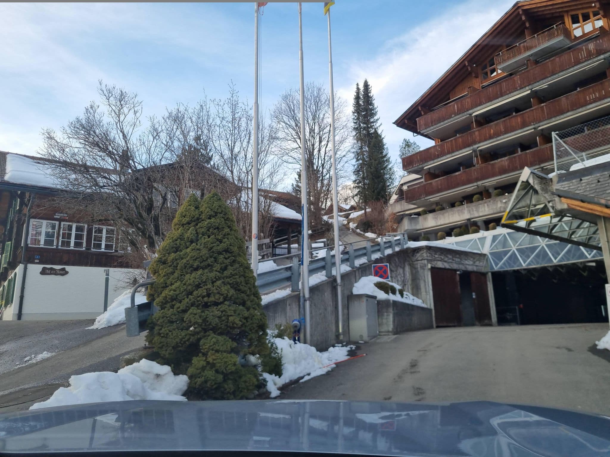 Street view near Hotel Eigerblick-Silberhorn AG, Grindelwald — © Yha1 (CC BY-SA · Mapillary)