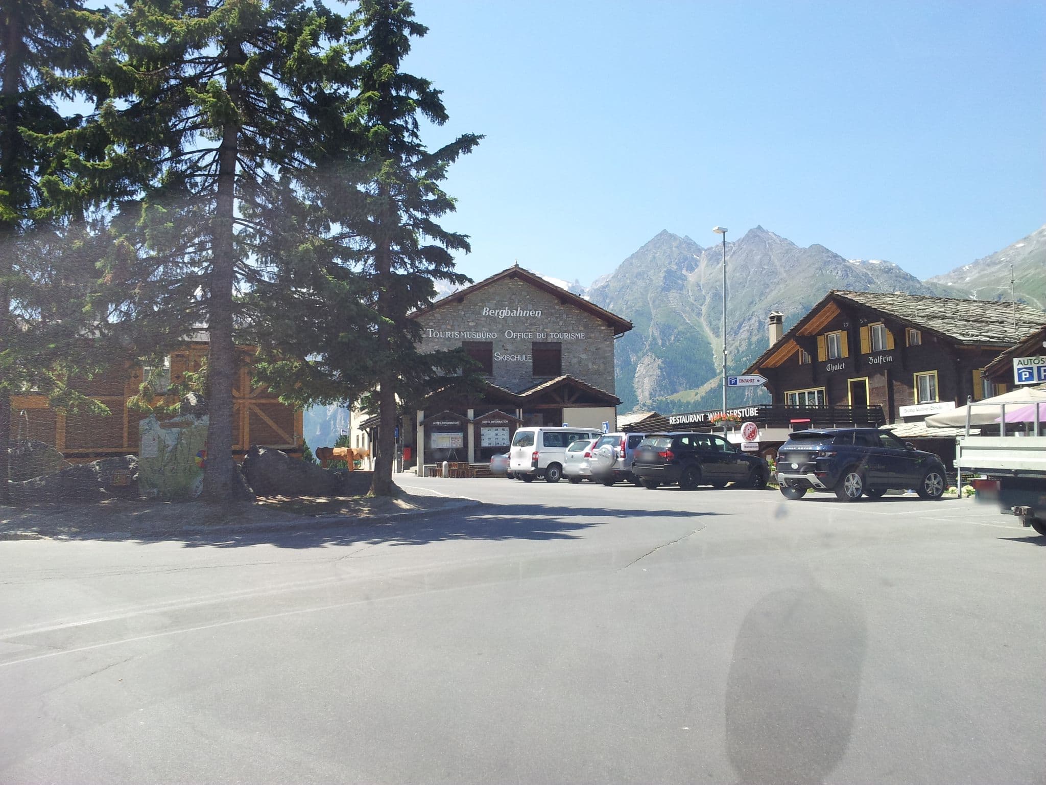 Street view near Hotel Restaurant Sonne, Grächen — © sp8962de (CC BY-SA · Mapillary)