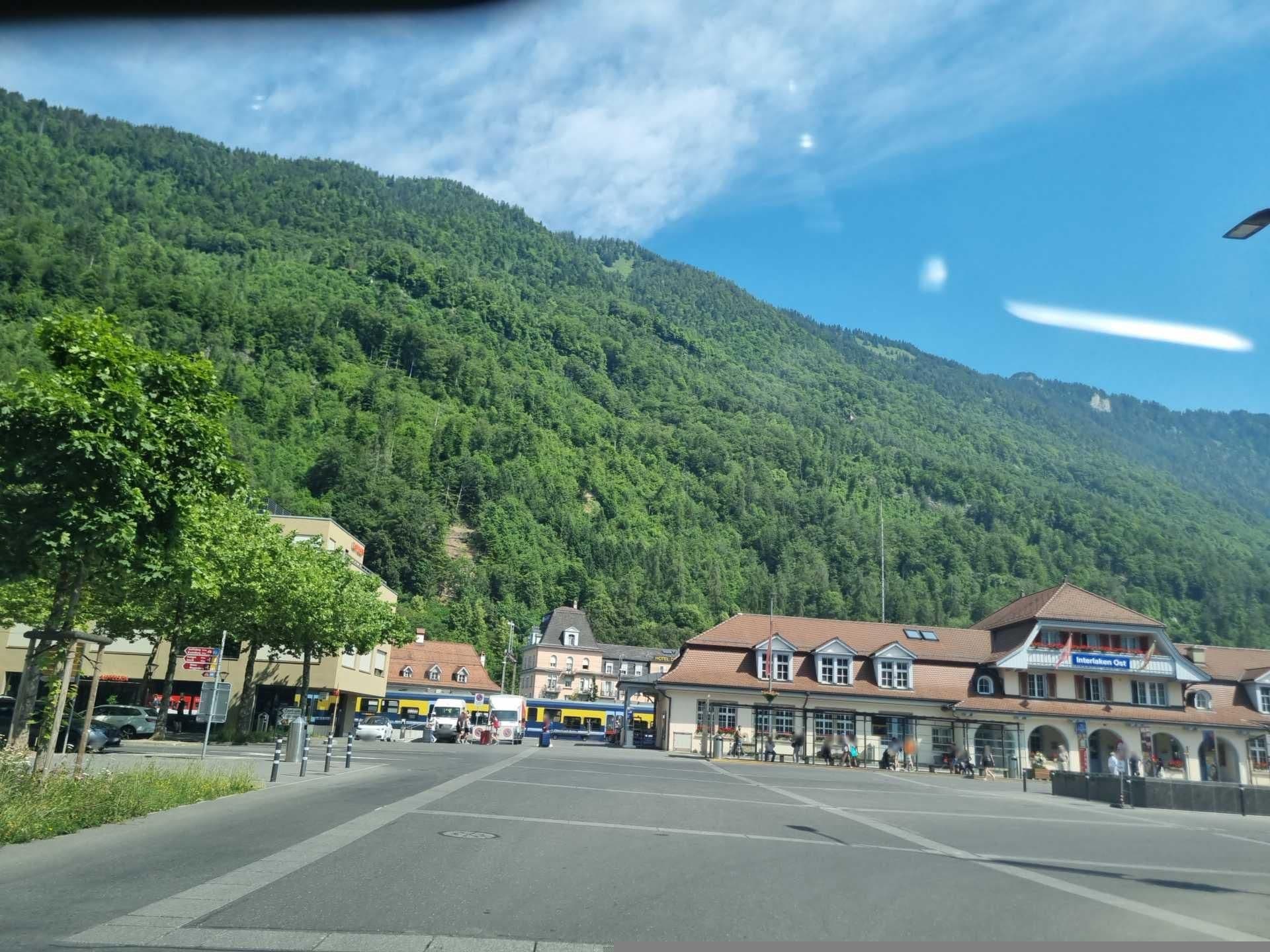 Street view near Swiss Hotel Apartments Interlaken, Interlaken — © Yha1 (CC BY-SA · Mapillary)