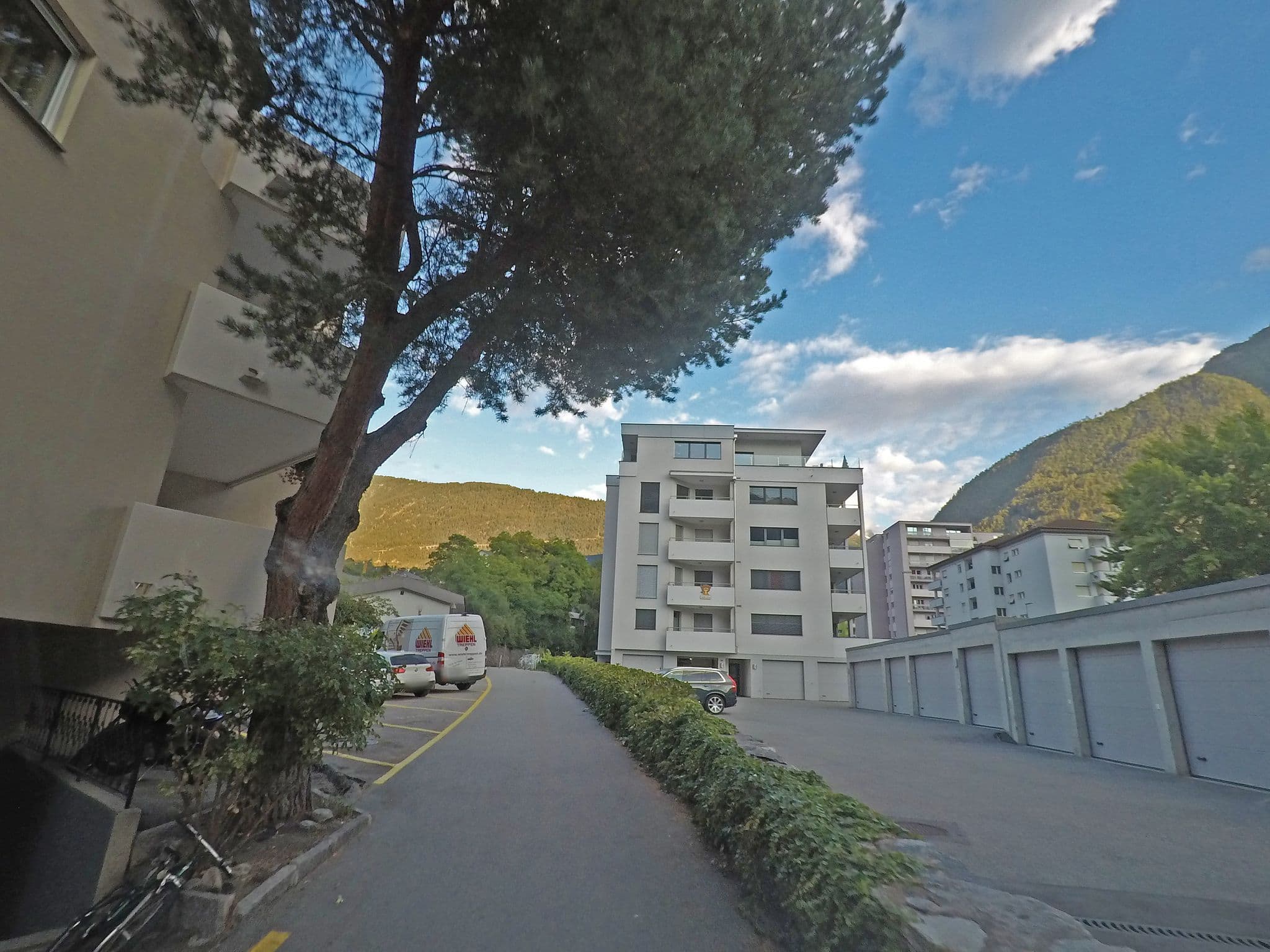 Street view near Zimmer 108, Brig — © canadarunner (CC BY-SA · Mapillary)