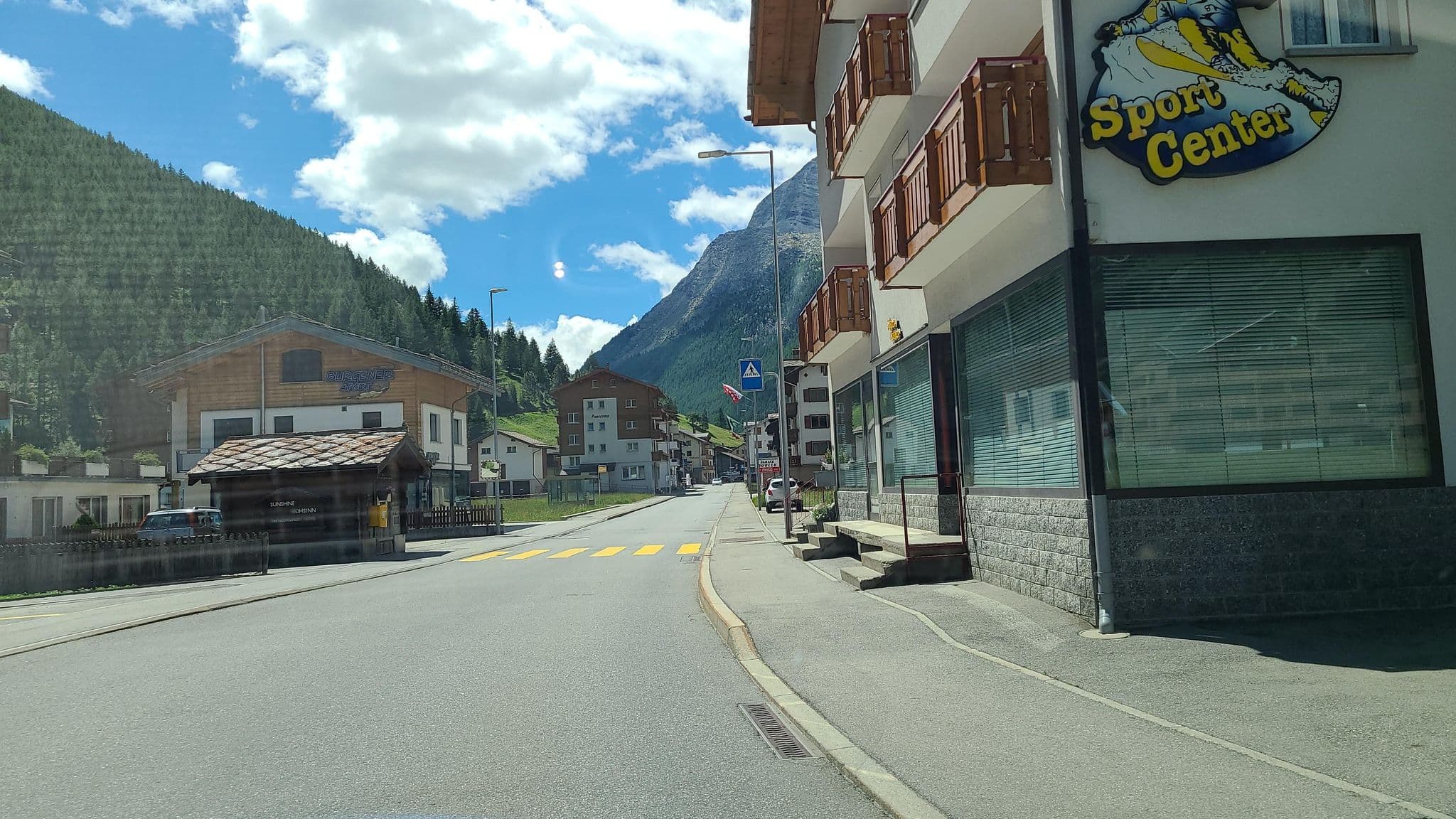 Street view near Burgener Haus, Saas-Grund — © chrisbeddow (CC BY-SA · Mapillary)