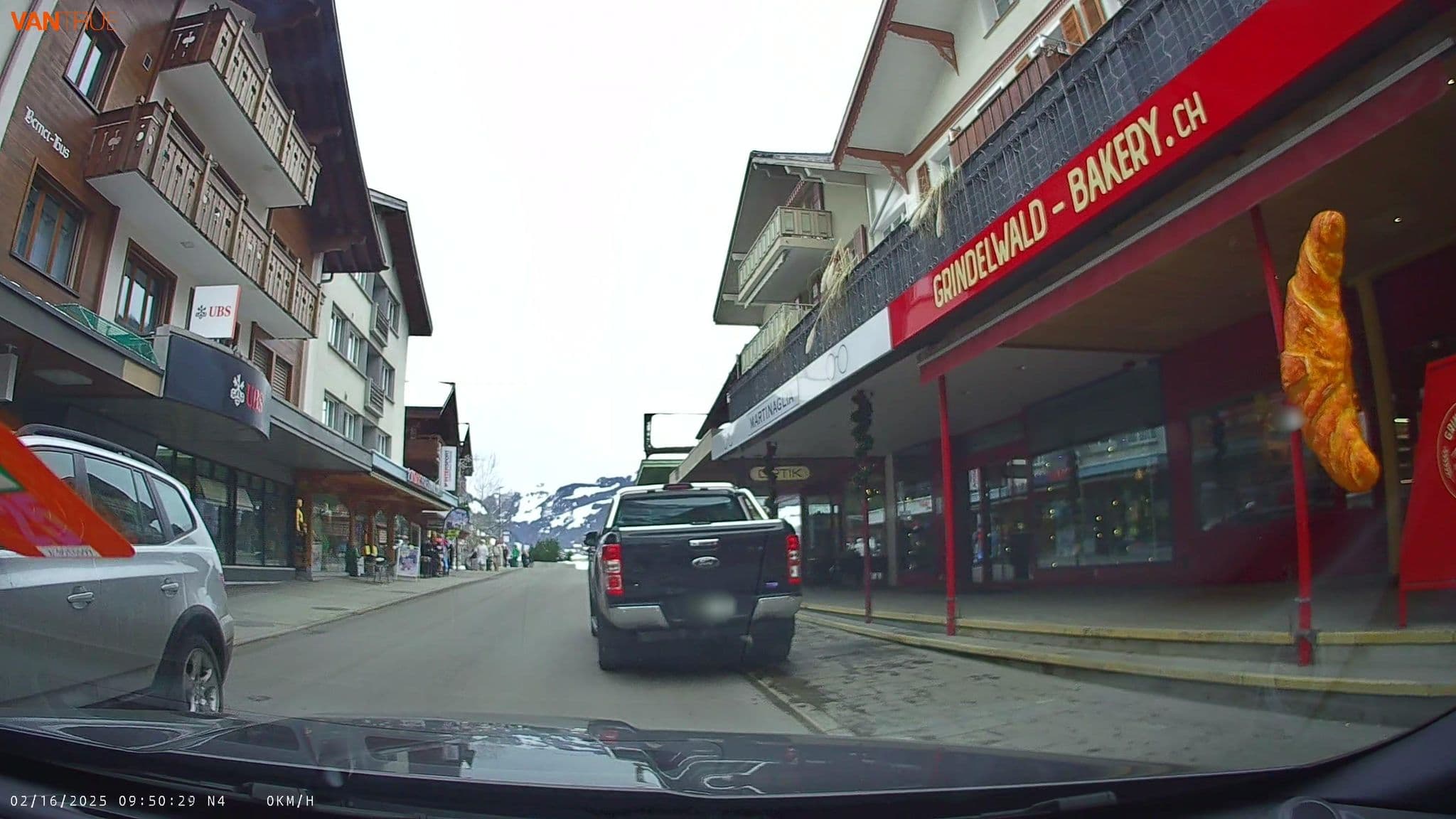 Street view near Hotel Bernerhof Grindelwald AG, Grindelwald — © fcignat (CC BY-SA · Mapillary)