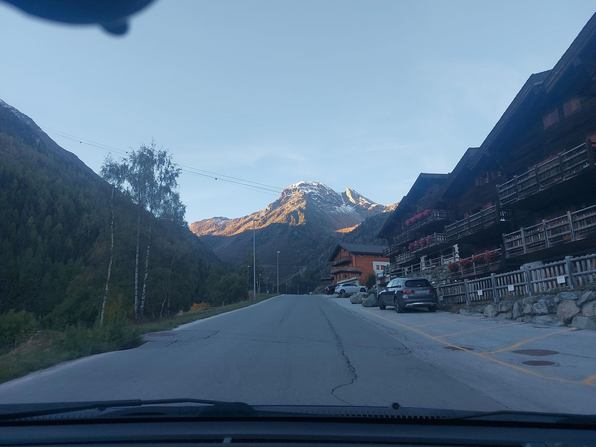 Street view near Apartments Vieux Chalet, Evolène — © Balbenar (CC BY-SA · Mapillary)