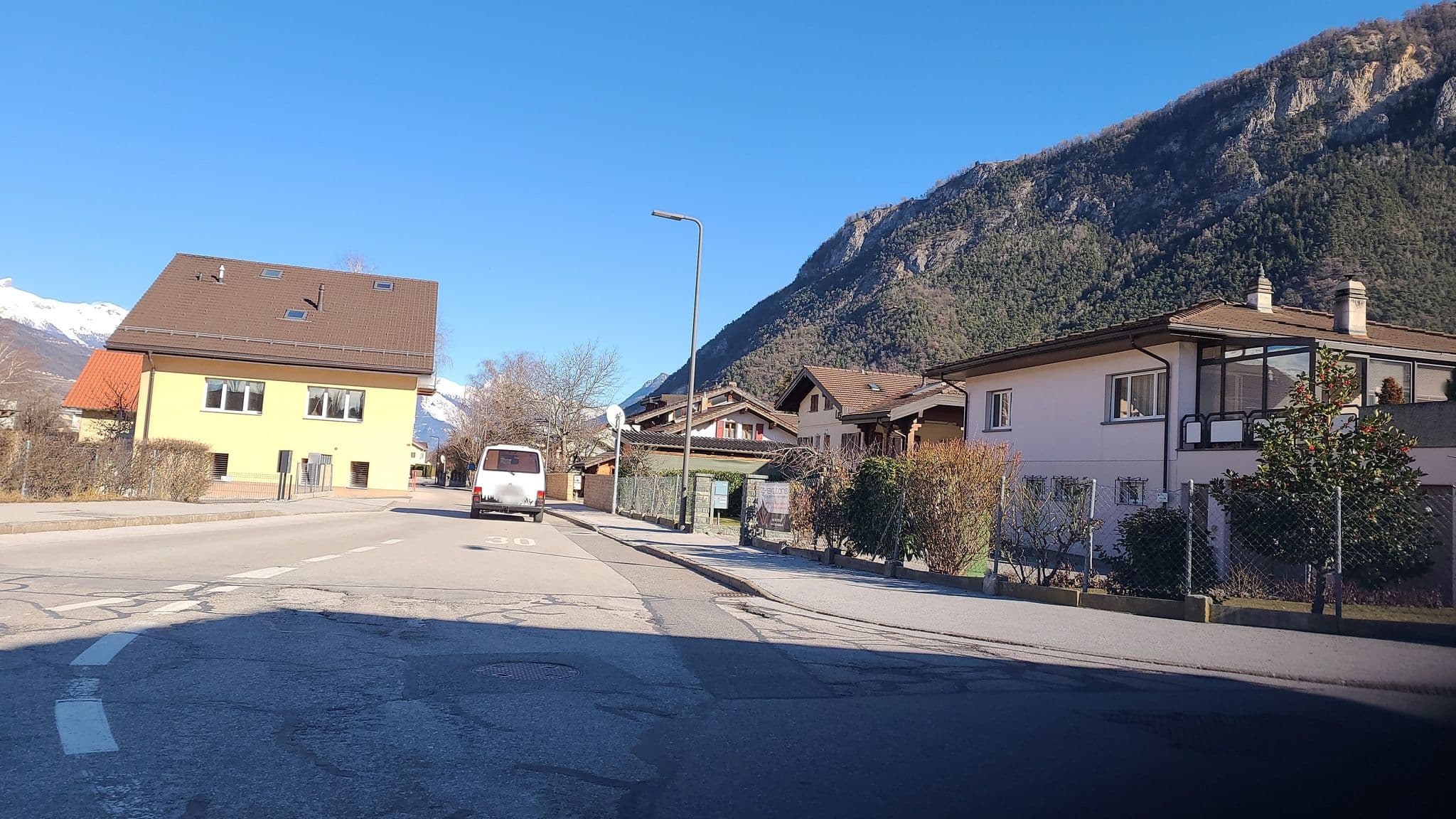 Street view near Crettaz Gilbert, Vex — © keigan (CC BY-SA · Mapillary)