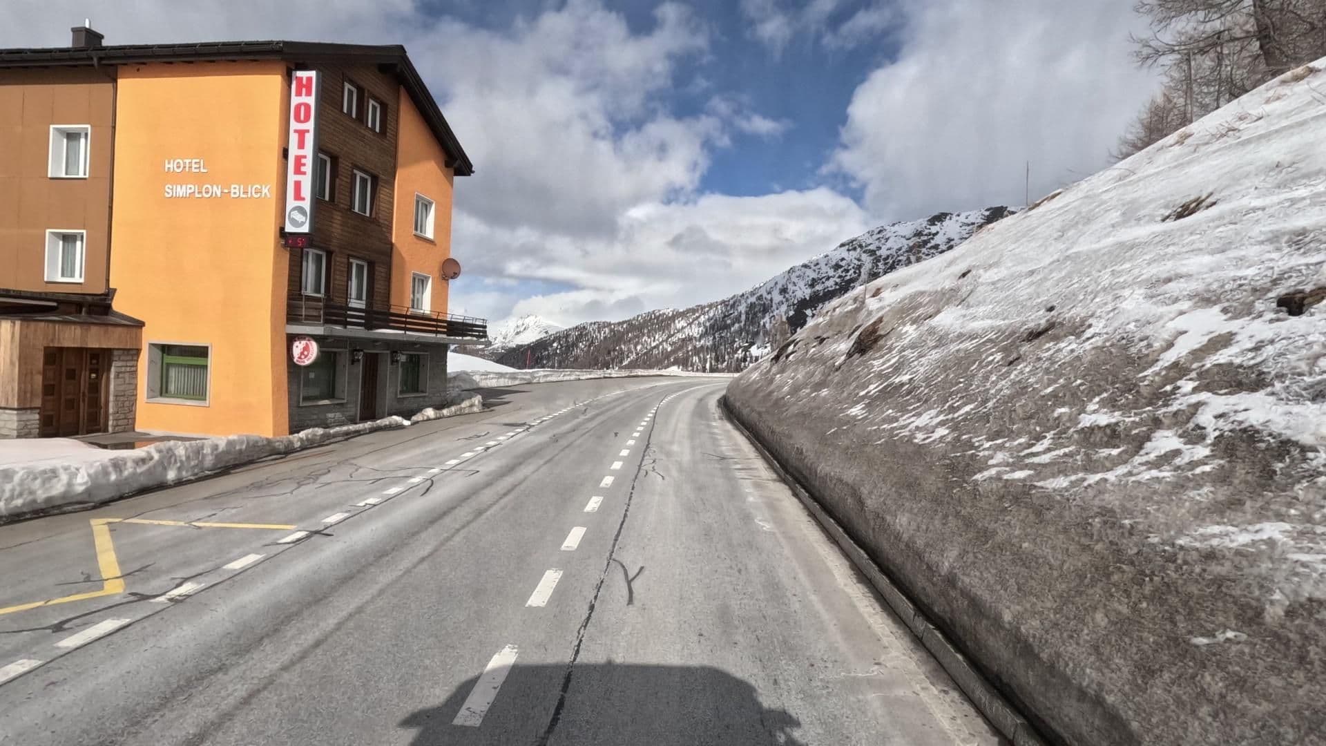 Street view near Simplon Blick, Brig — © bct (CC BY-SA · Mapillary)