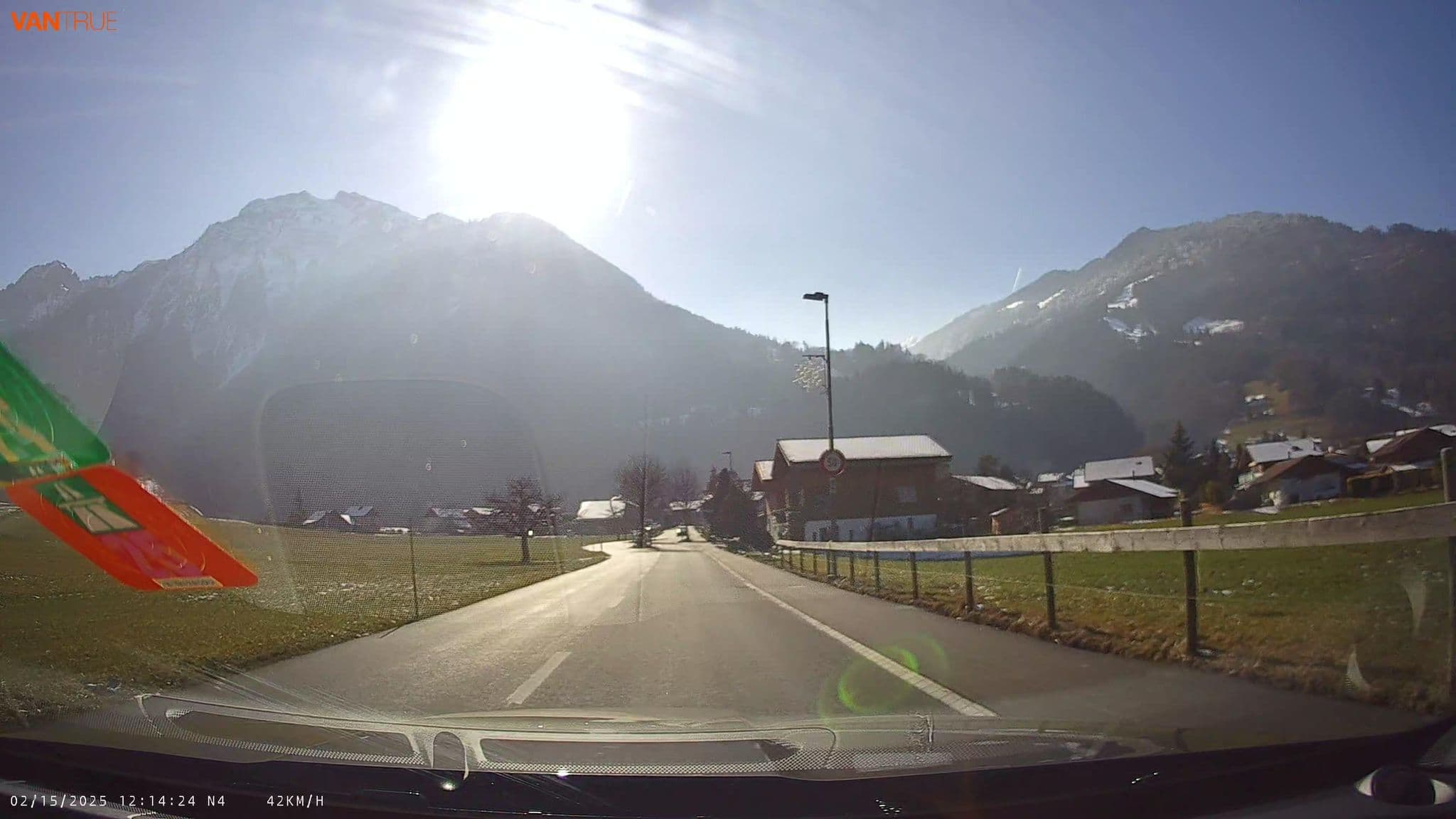 Street view near Hotel Heimat, Wilderswil — © fcignat (CC BY-SA · Mapillary)
