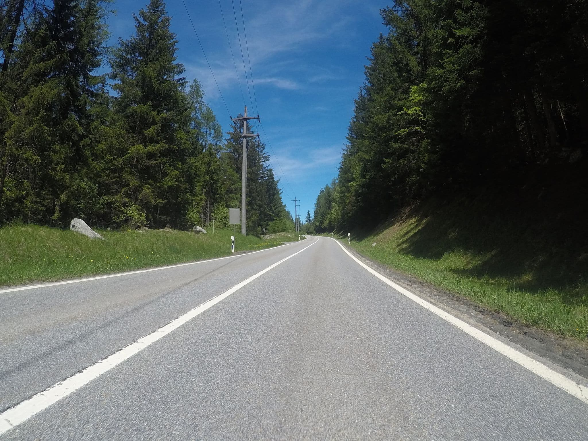 Street view near Hotel zum Frävler, Sankt Niklaus — © chrisbeddow (CC BY-SA · Mapillary)