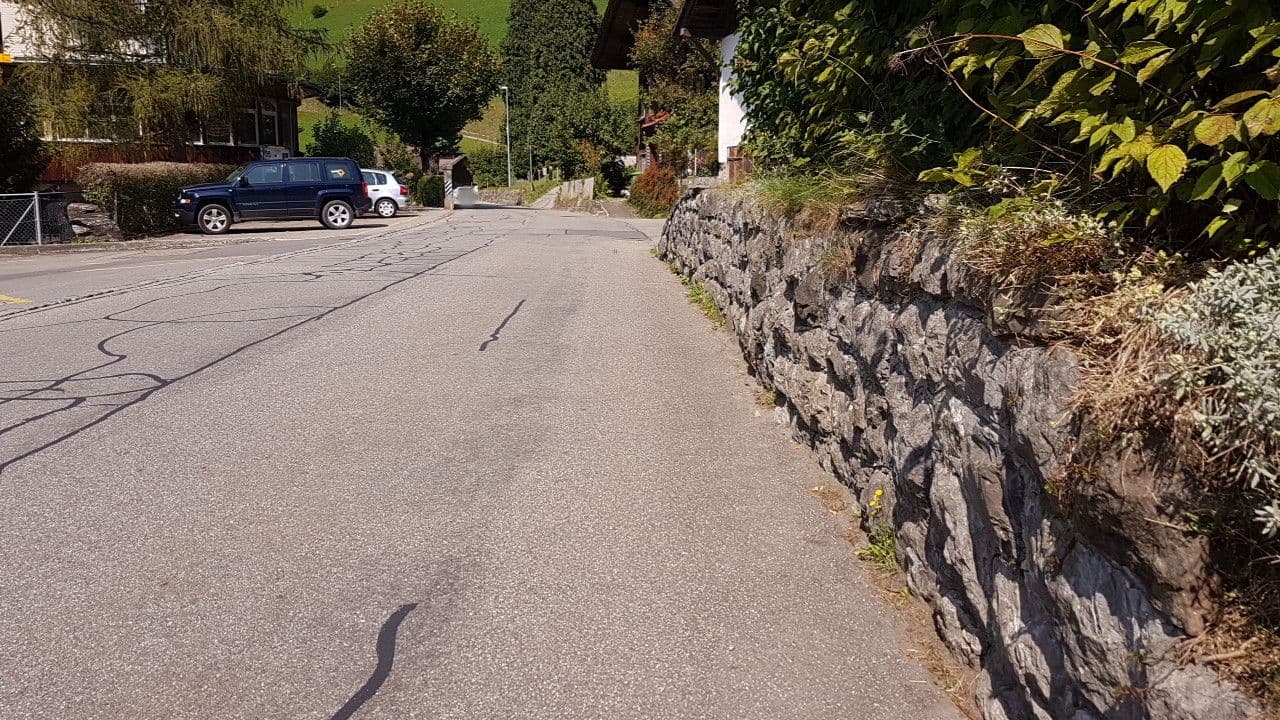 Street view near Hotel Kientalerhof, Frutigen — © trac71 (CC BY-SA · Mapillary)
