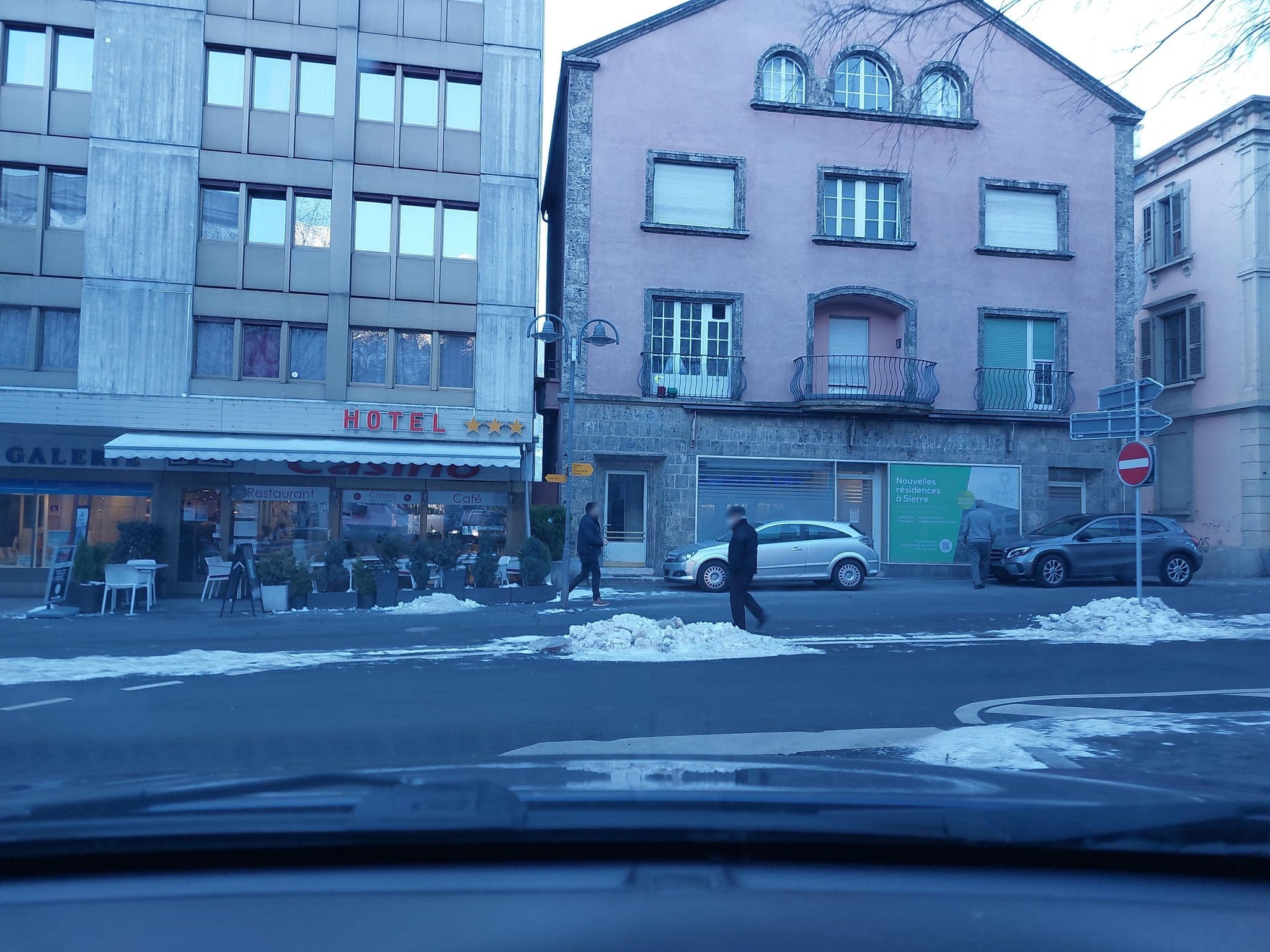 Street view near H'tel Casino, Sierre — © Balbenar (CC BY-SA · Mapillary)