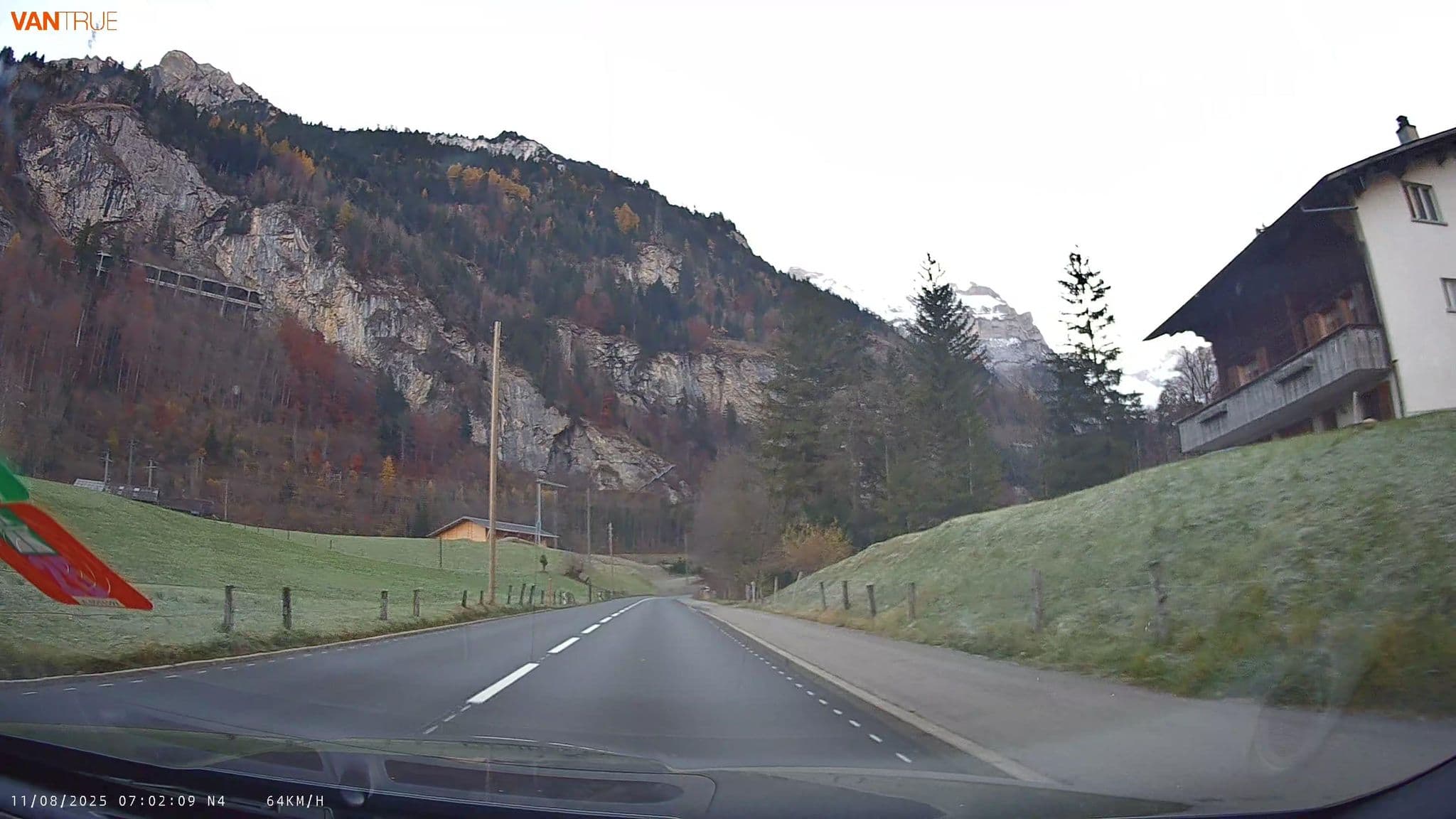 Street view near Chalet Hari, Frutigen — © fcignat (CC BY-SA · Mapillary)