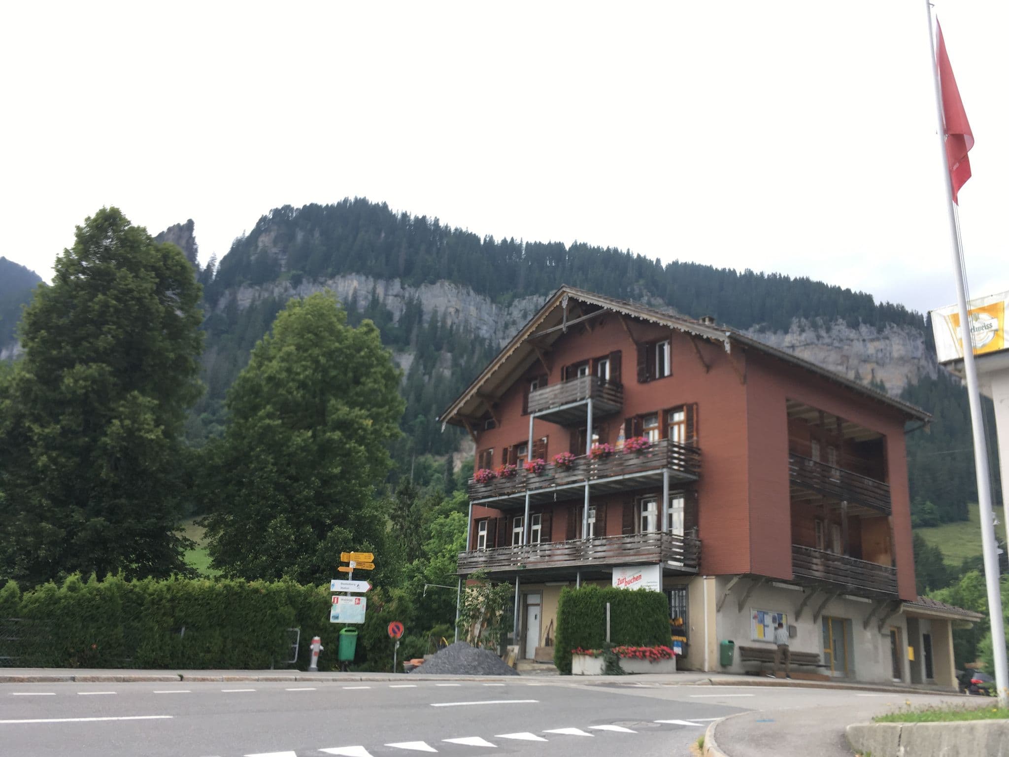 Street view near Hotel Regina, Beatenberg — © beat (CC BY-SA · Mapillary)