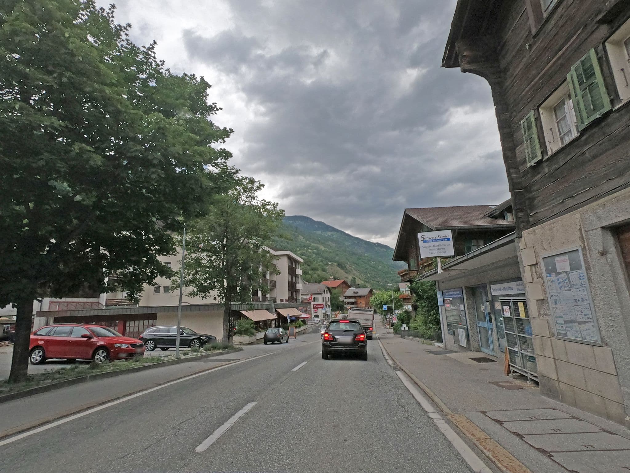 Street view near Aletsch Hotel Moerel-Filet, Naters — © canadarunner (CC BY-SA · Mapillary)