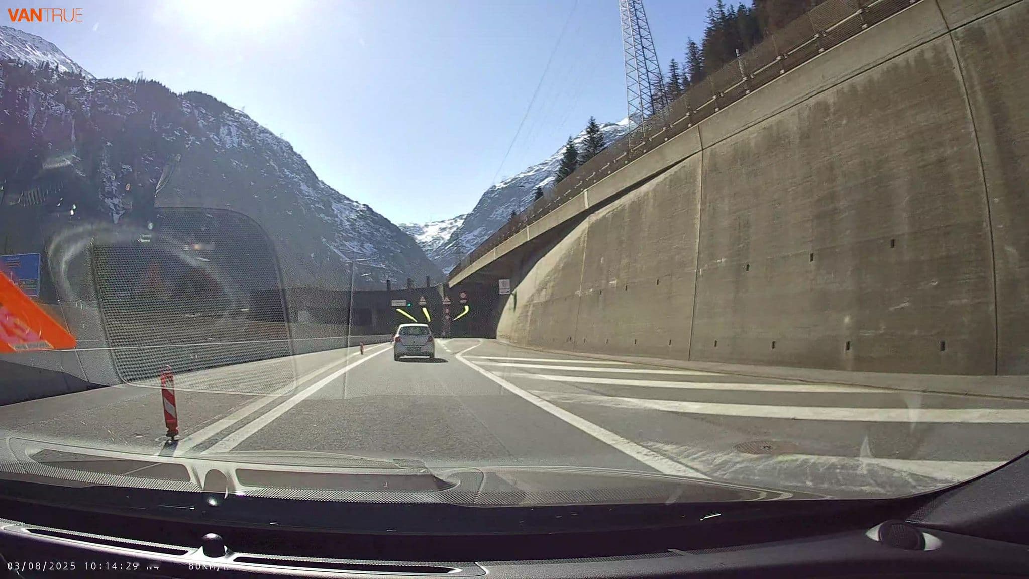 Street view near San Marino, Andermatt — © fcignat (CC BY-SA · Mapillary)