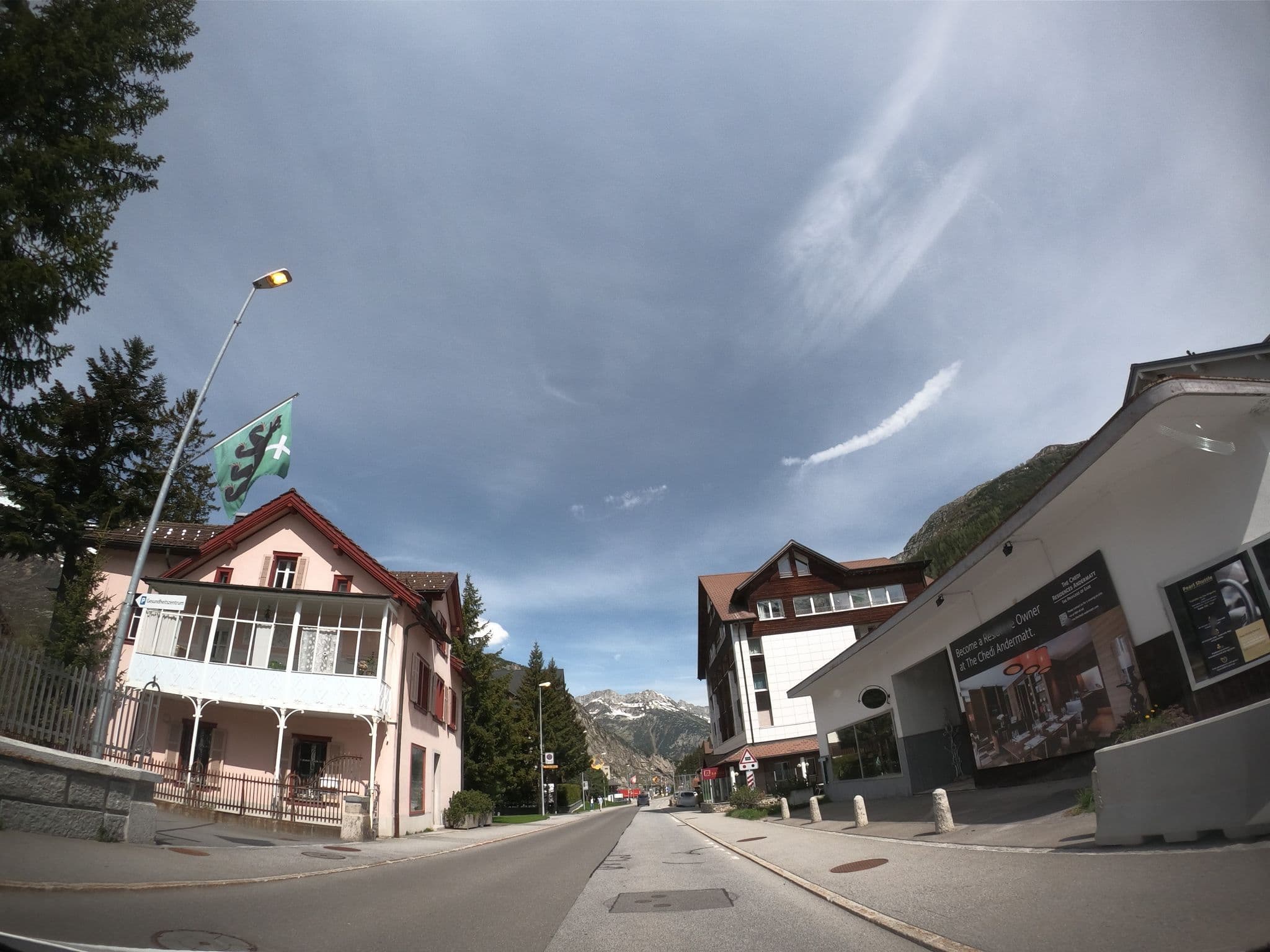 Street view near Projekt Andermatt / Swiss Alps, Andermatt — © canadarunner (CC BY-SA · Mapillary)