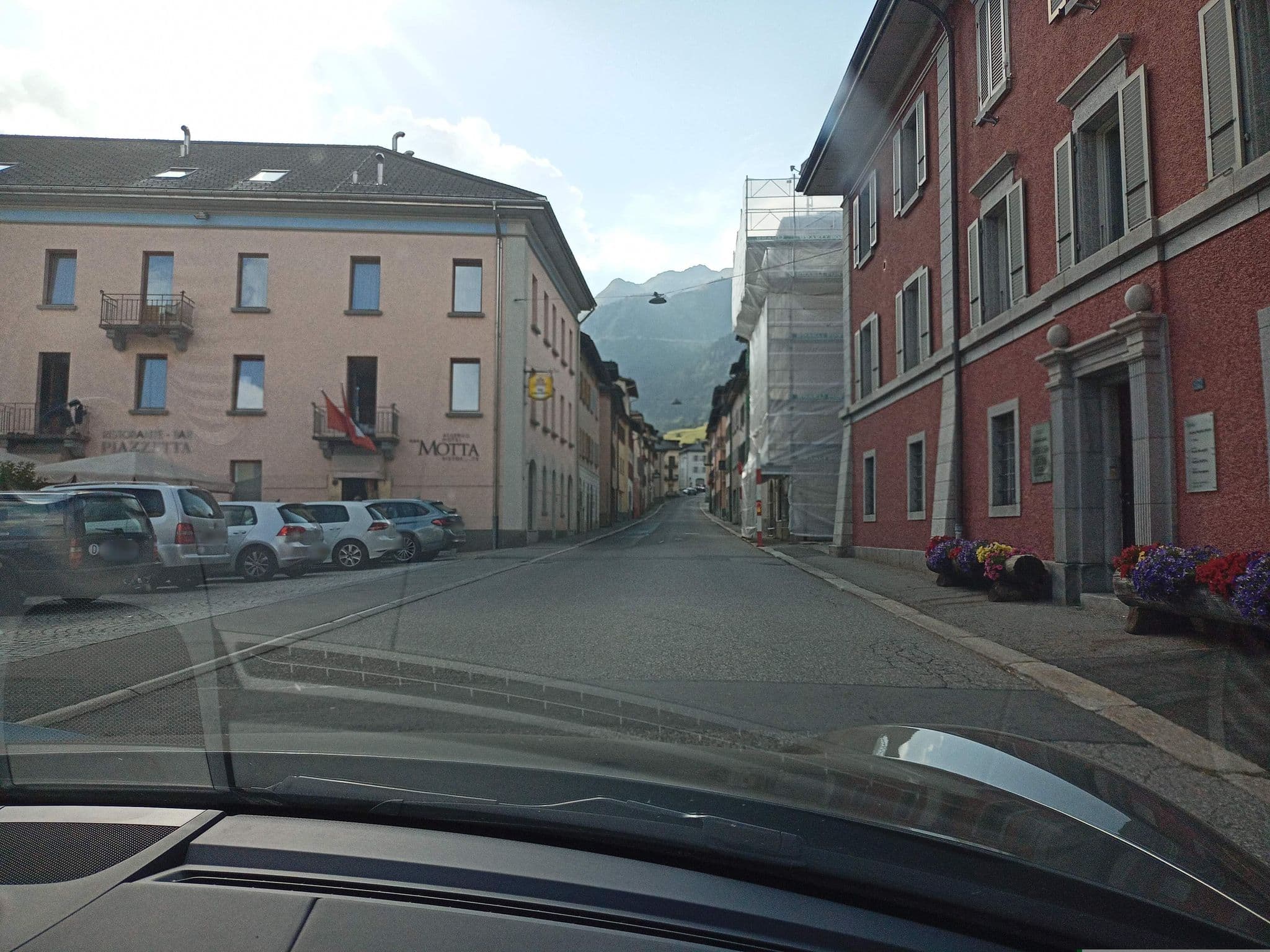 Street view near Hotel BB Garni Motta, Airolo — © xdTAGCLAN (CC BY-SA · Mapillary)