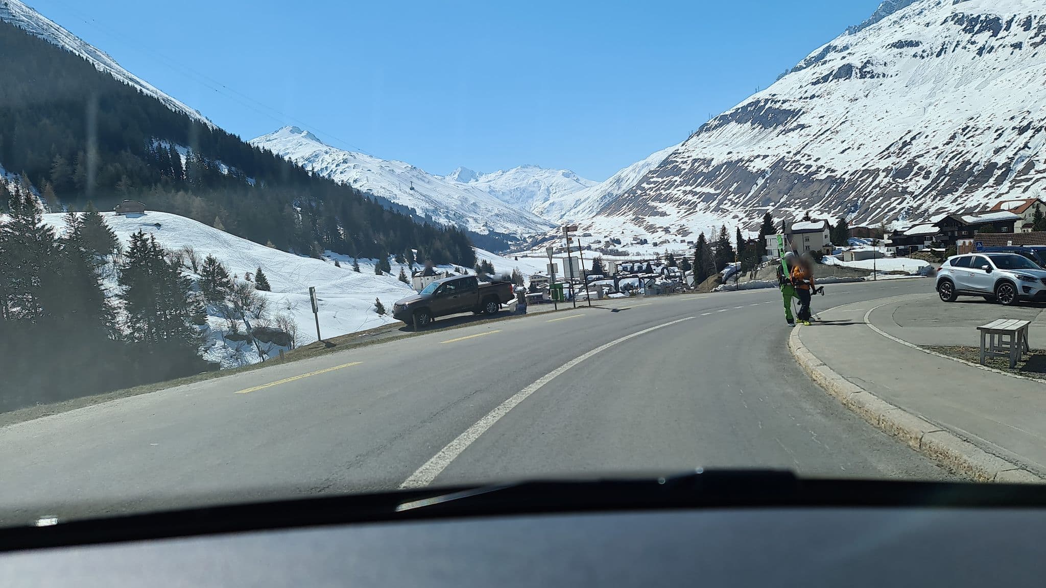 Street view near Hotel Alpina, Andermatt — © alexanderar (CC BY-SA · Mapillary)