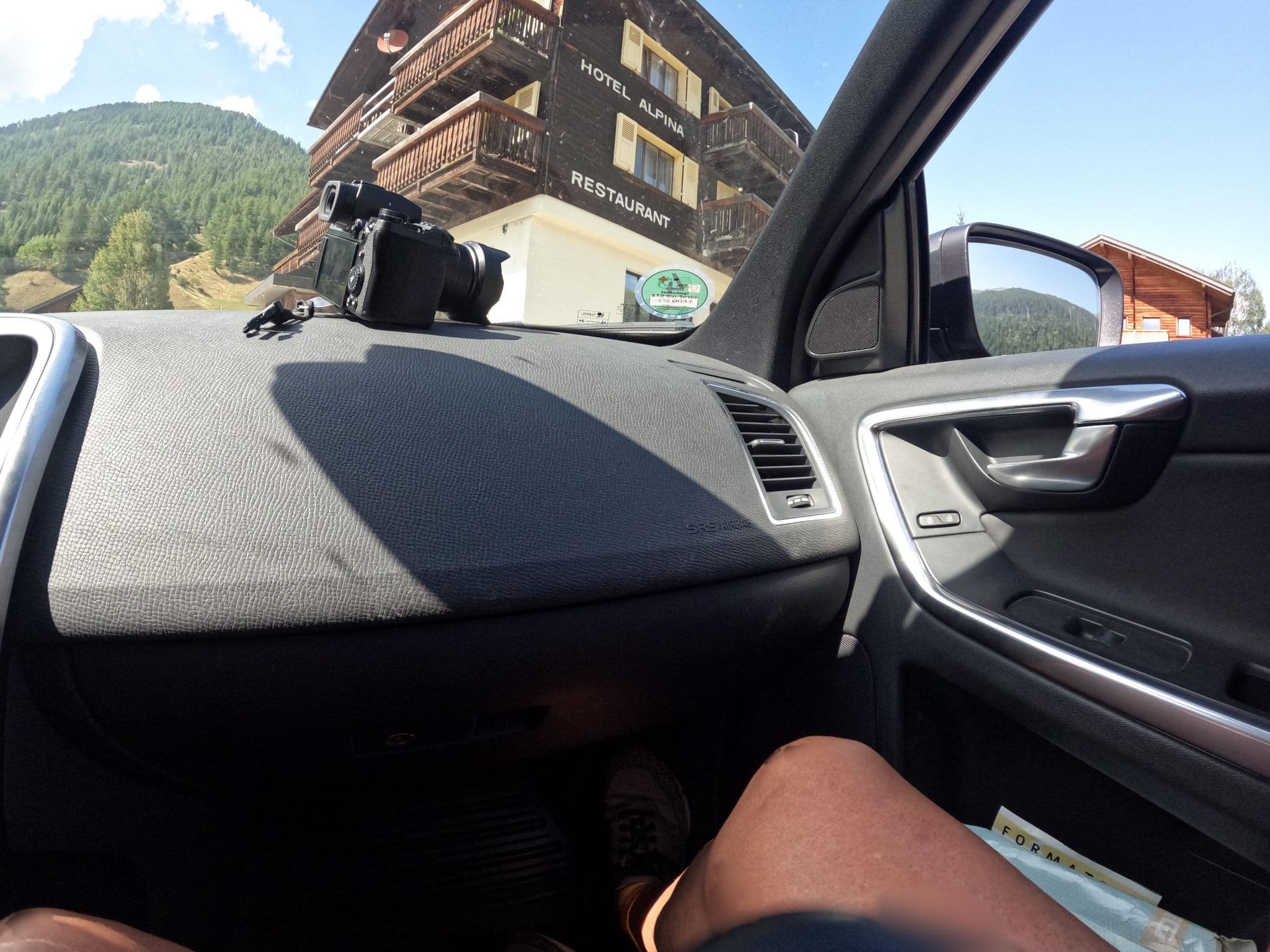 Street view near Hotel Alpina Ulrichen, Fiesch — © vinisa (CC BY-SA · Mapillary)