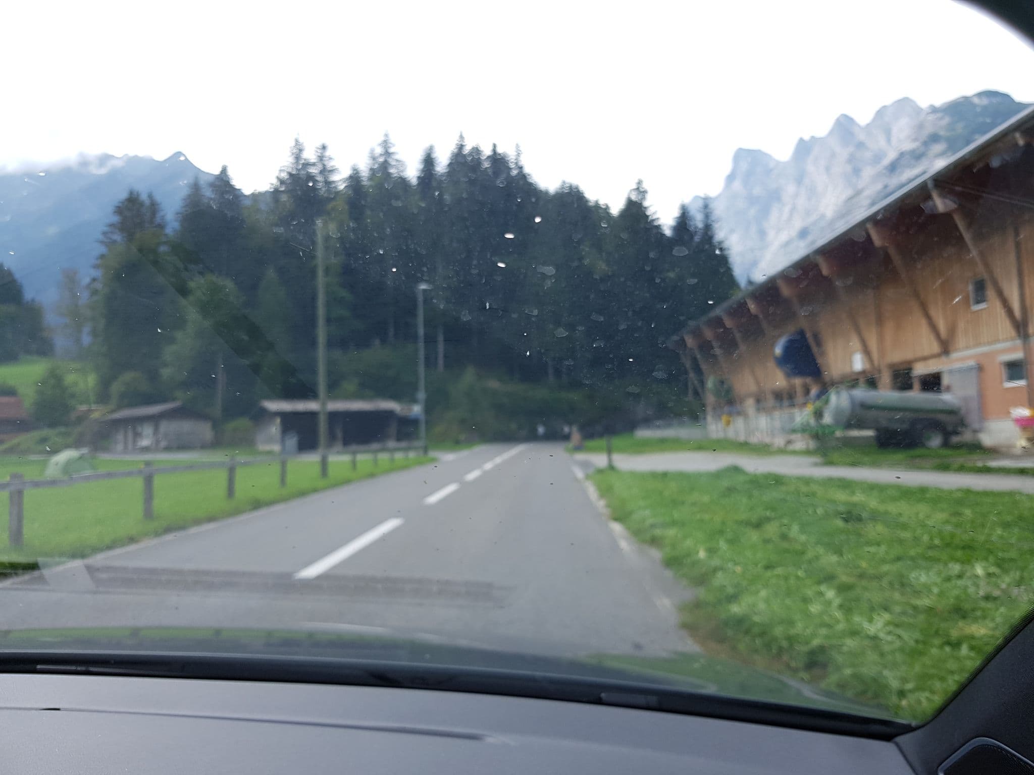 Street view near Hotel Tännler, Meiringen — © axe (CC BY-SA · Mapillary)