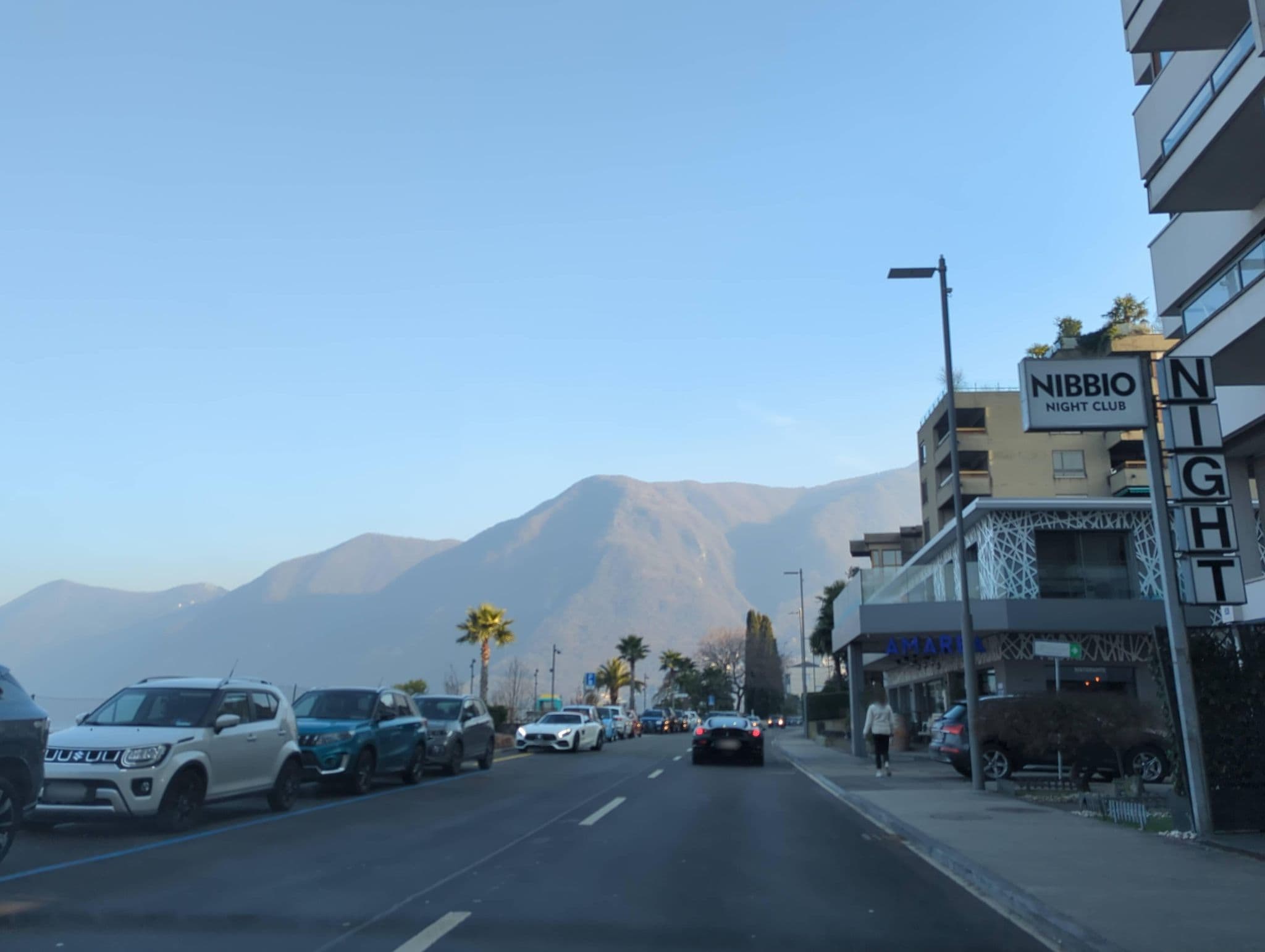 Street view near Albergo Domus Garni, Sorengo — © ivanbranco (CC BY-SA · Mapillary)