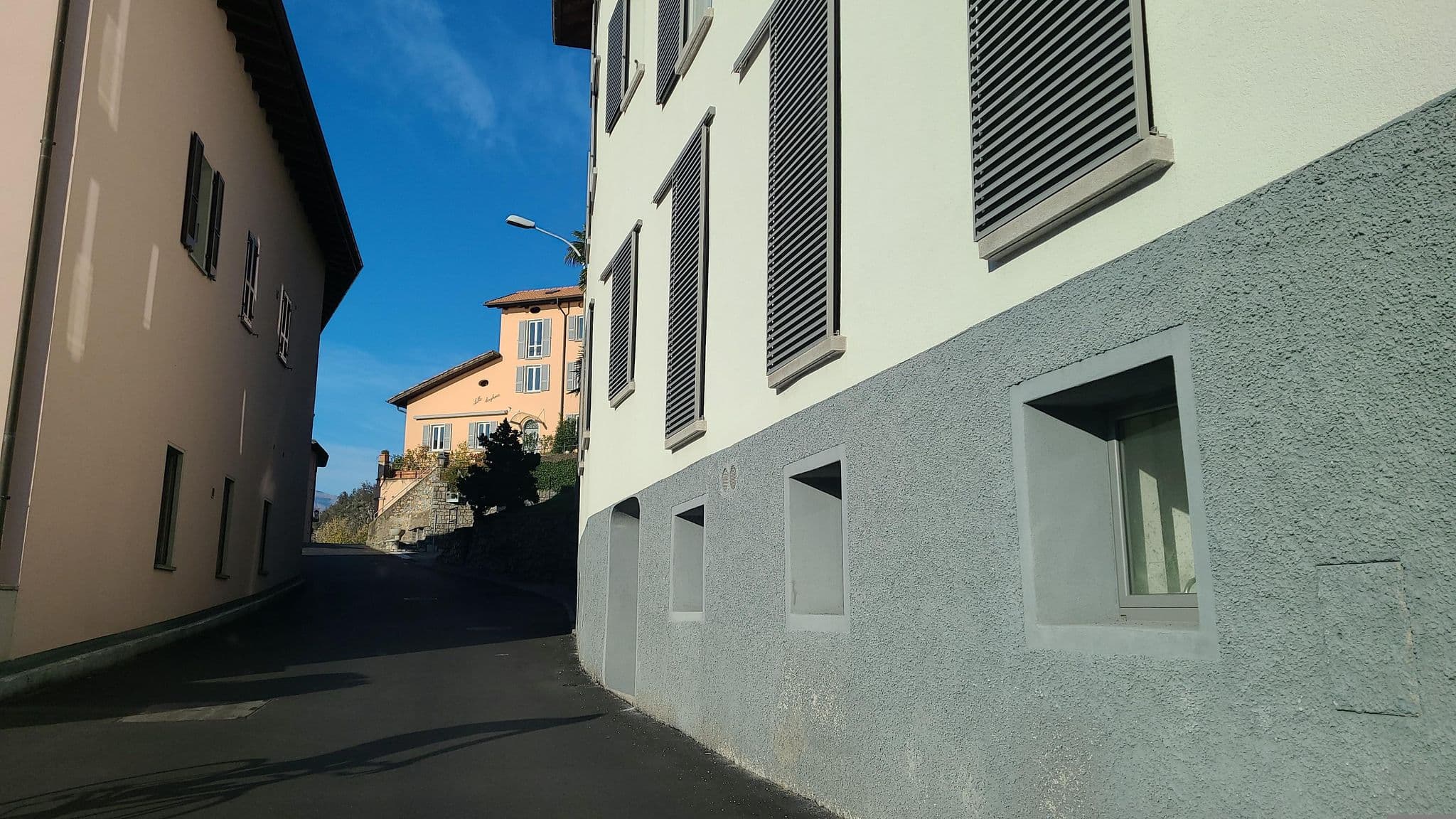 Street view near Albergo-Ristorante Ceresio, Melide — © chrisbeddow (CC BY-SA · Mapillary)