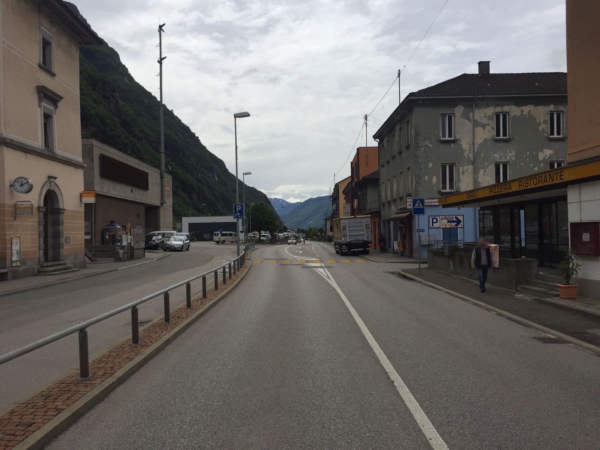Street view near Albergo Nazionale, Biasca — © canadarunner (CC BY-SA · Mapillary)