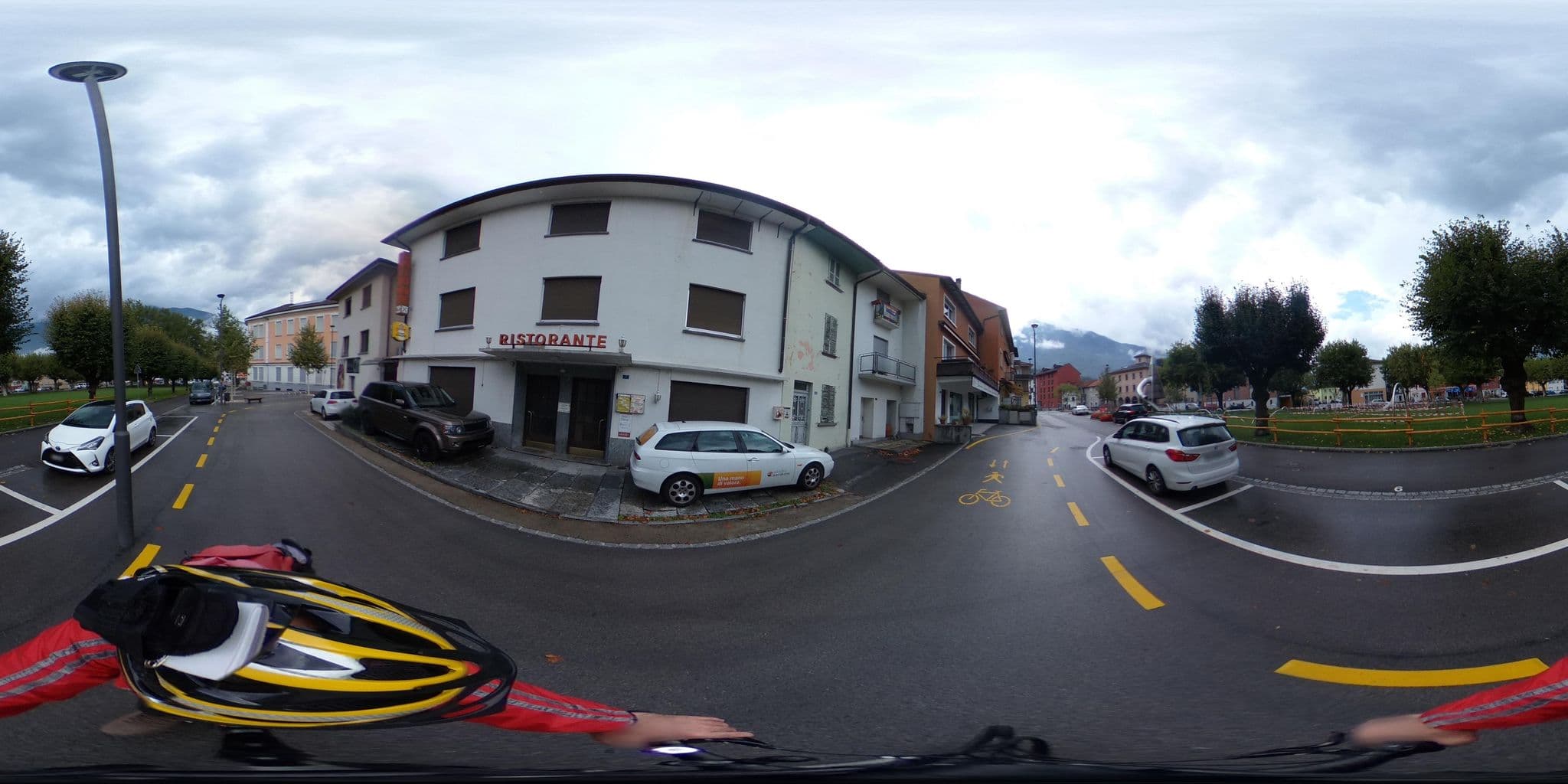 Street view near Hotel Unione, Giubiasco — © kaitu (CC BY-SA · Mapillary)