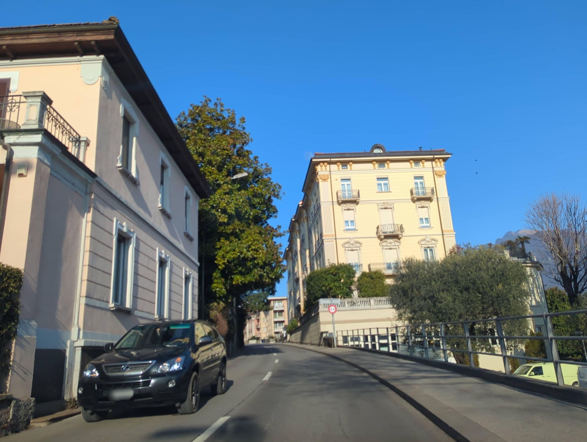 Street view near Single Studio Lugano, Sorengo — © ivanbranco (CC BY-SA · Mapillary)