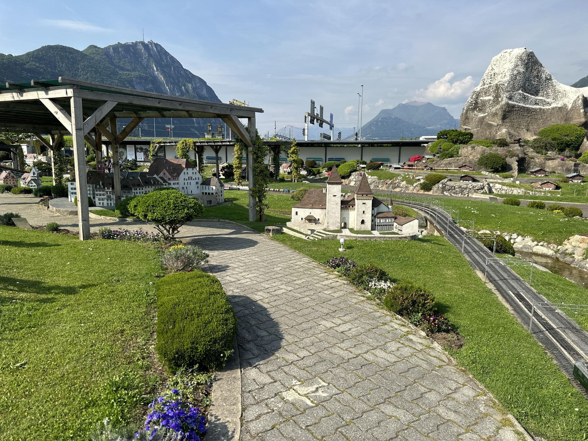 Street view near Hotel-Ristorante Carina Carlton, Melide — © u001 (CC BY-SA · Mapillary)
