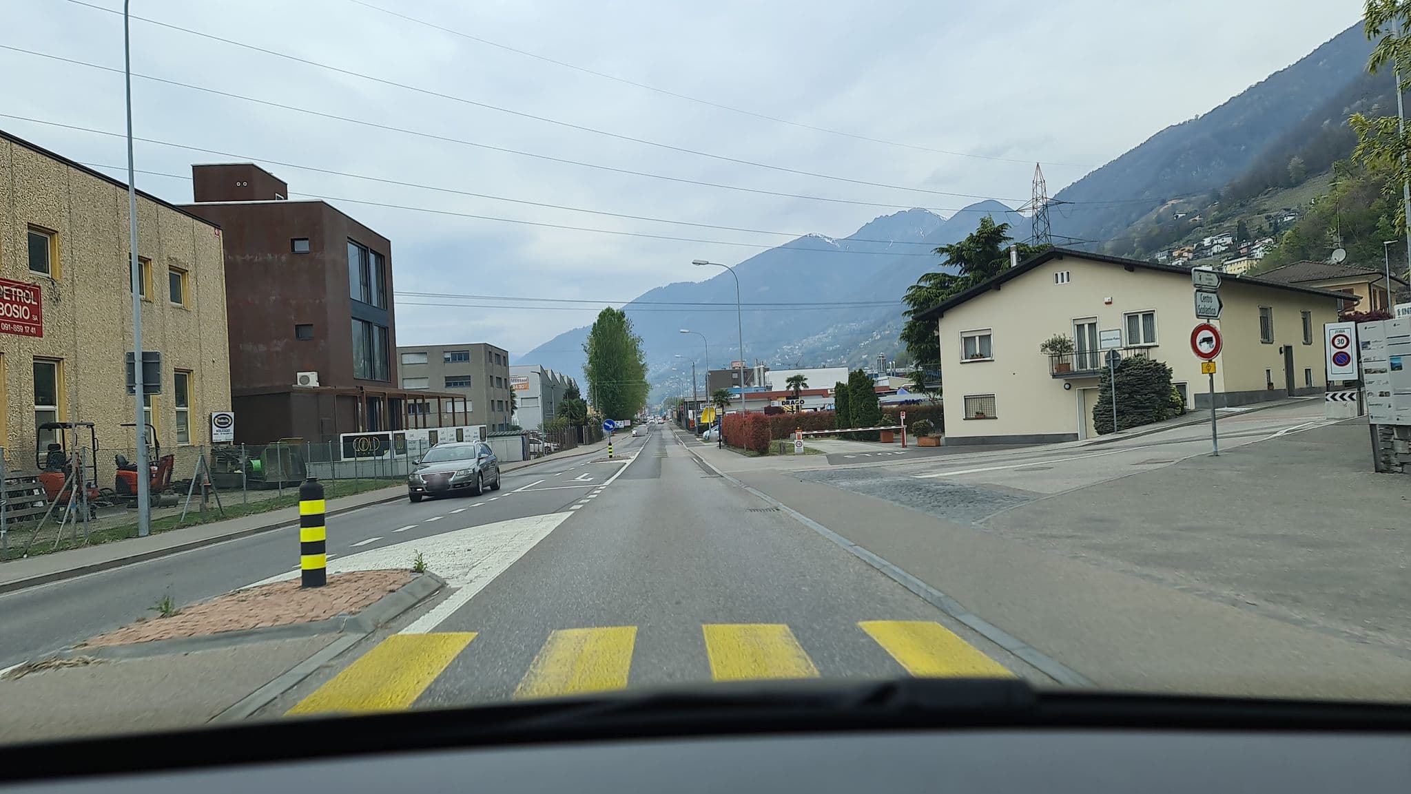 Street view near Bamboohouse, Cugnasco — © alexanderar (CC BY-SA · Mapillary)