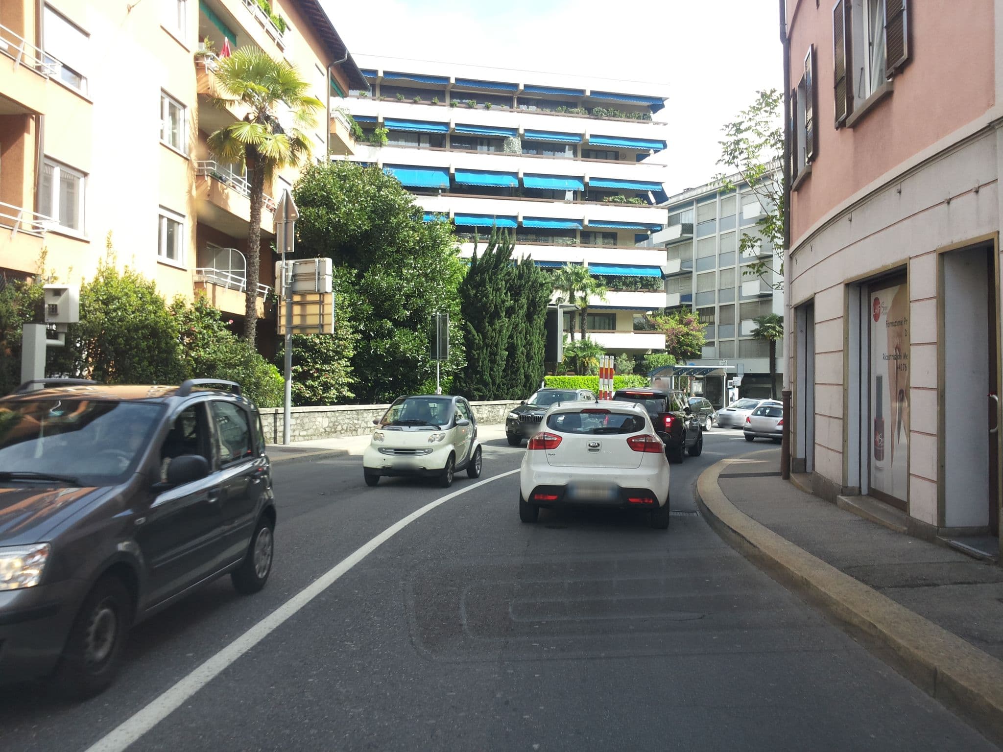Street view near Clemente Maraini Apartment, Sorengo — © musuruan (CC BY-SA · Mapillary)