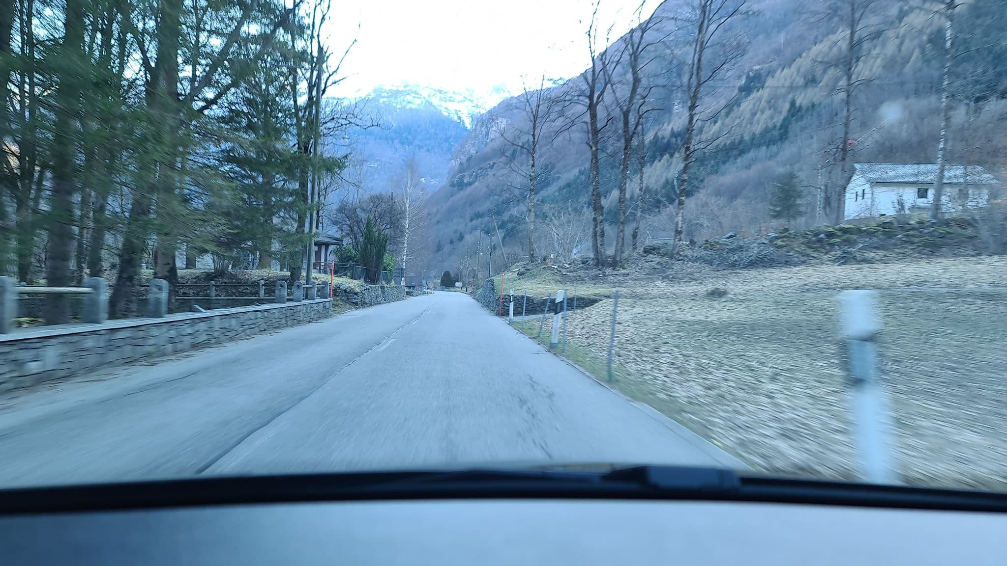 Street view near Hotel-Ristorante Froda, Lavertezzo — © alexanderar (CC BY-SA · Mapillary)