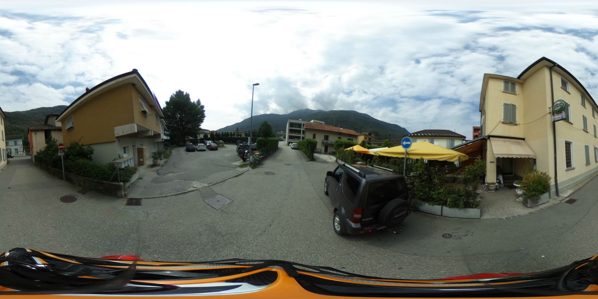 Street view near Albergo Stazione, Cadenazzo — © kaitu (CC BY-SA · Mapillary)