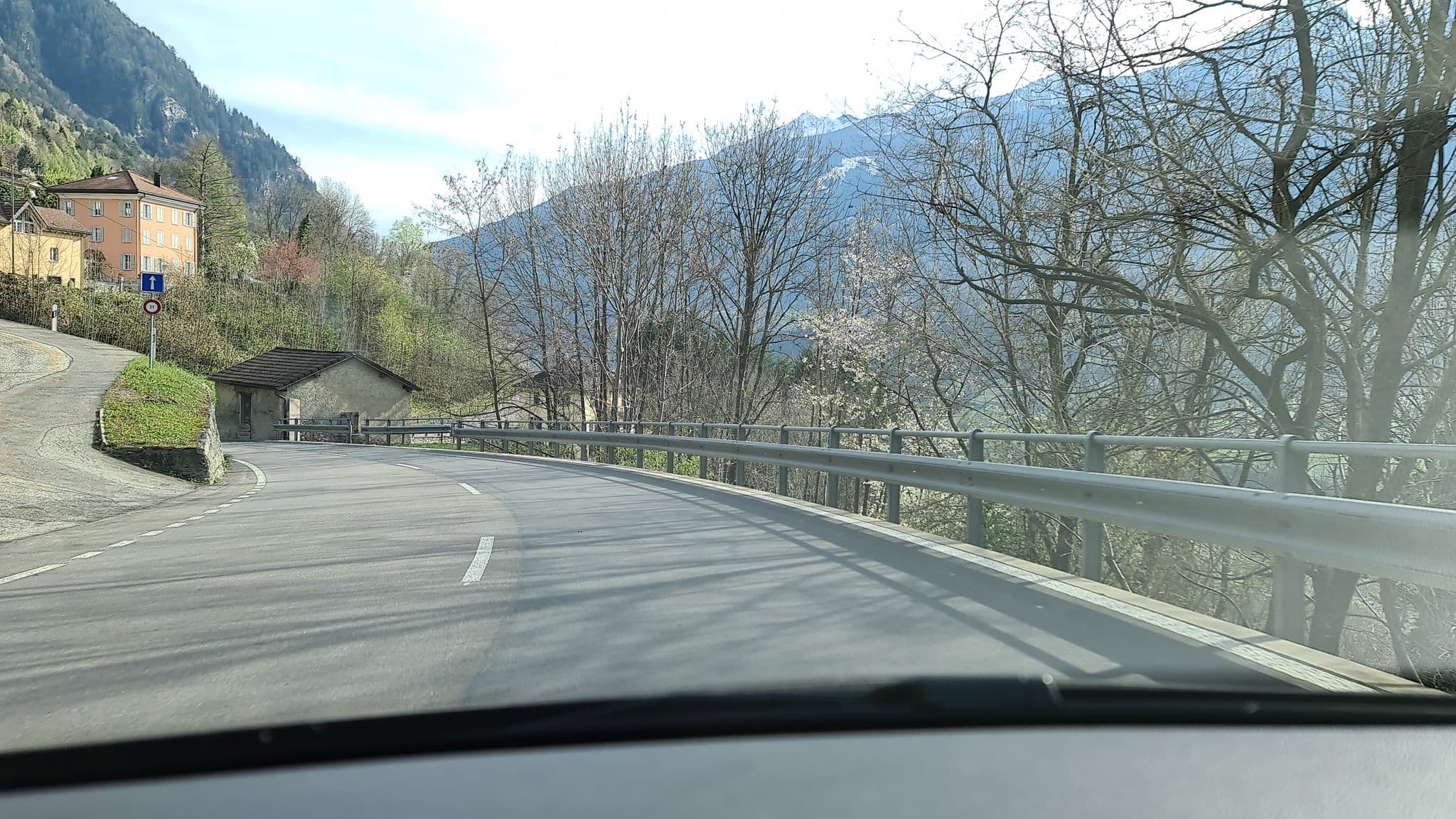 Street view near Ristorante Pizzeria con Alloggio Valsole, Acquarossa — © alexanderar (CC BY-SA · Mapillary)