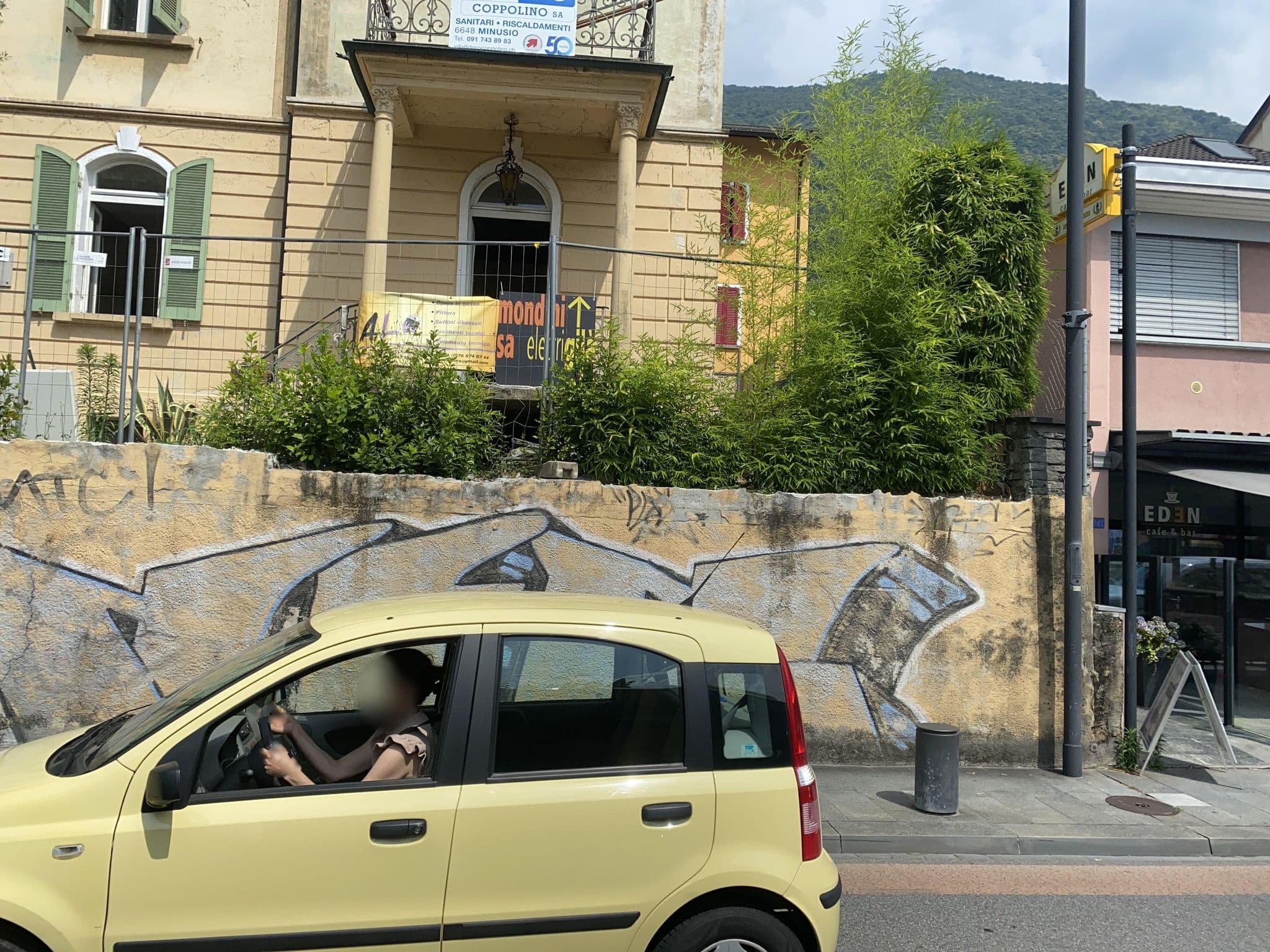 Street view near Villa Ginia, Minusio — © Forza_Inter (CC BY-SA · Mapillary)